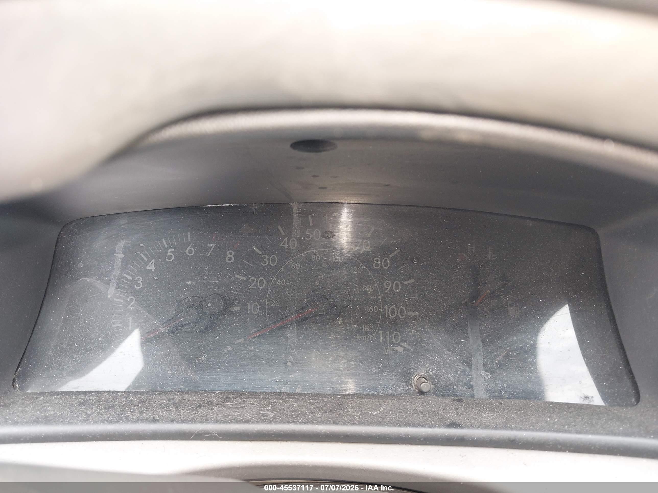 2005 Toyota Corolla Le Gray vin: 2T1BR32E25C462467