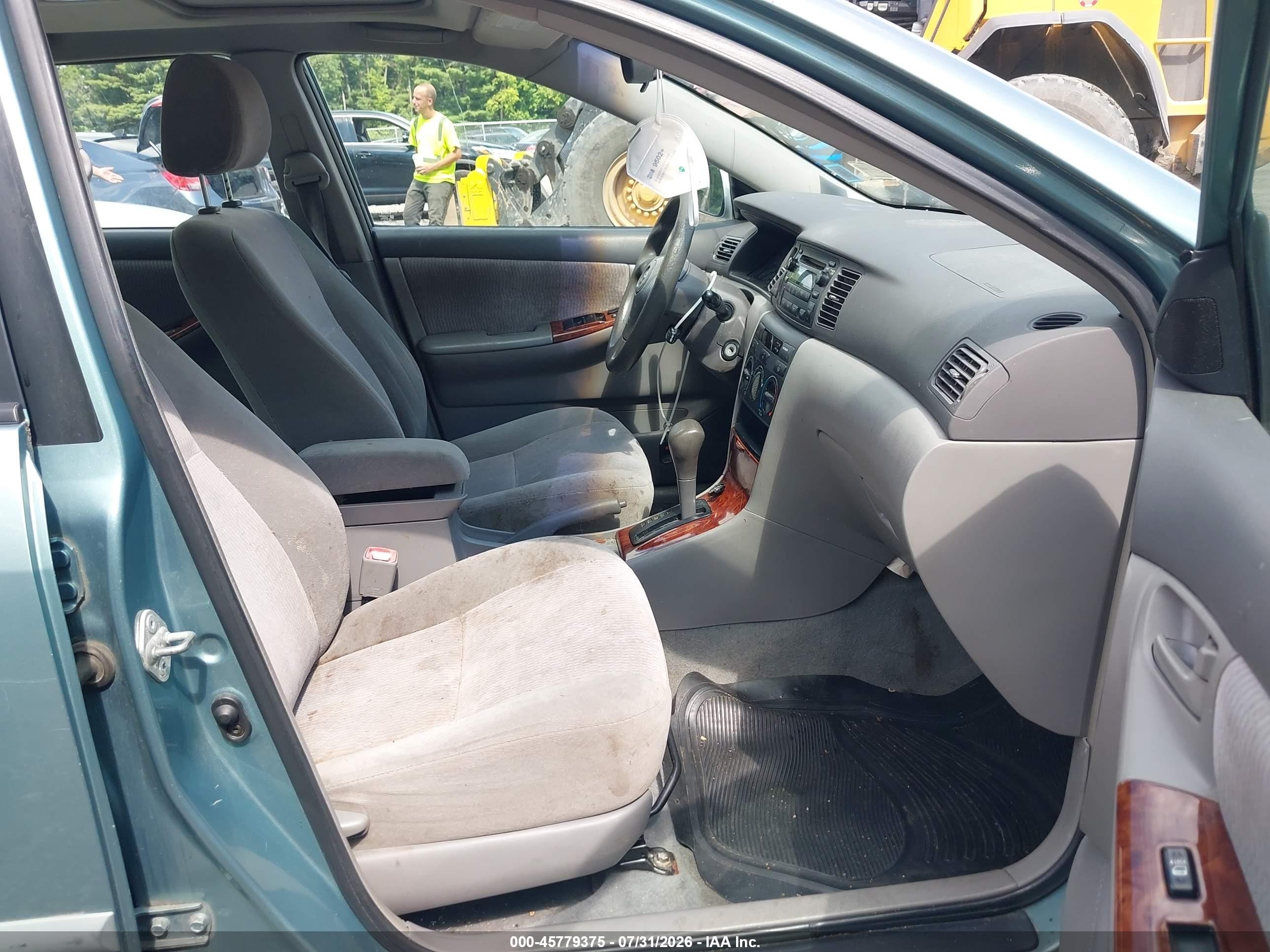 2005 Toyota Corolla Le Green vin: 2T1BR32E25C553822