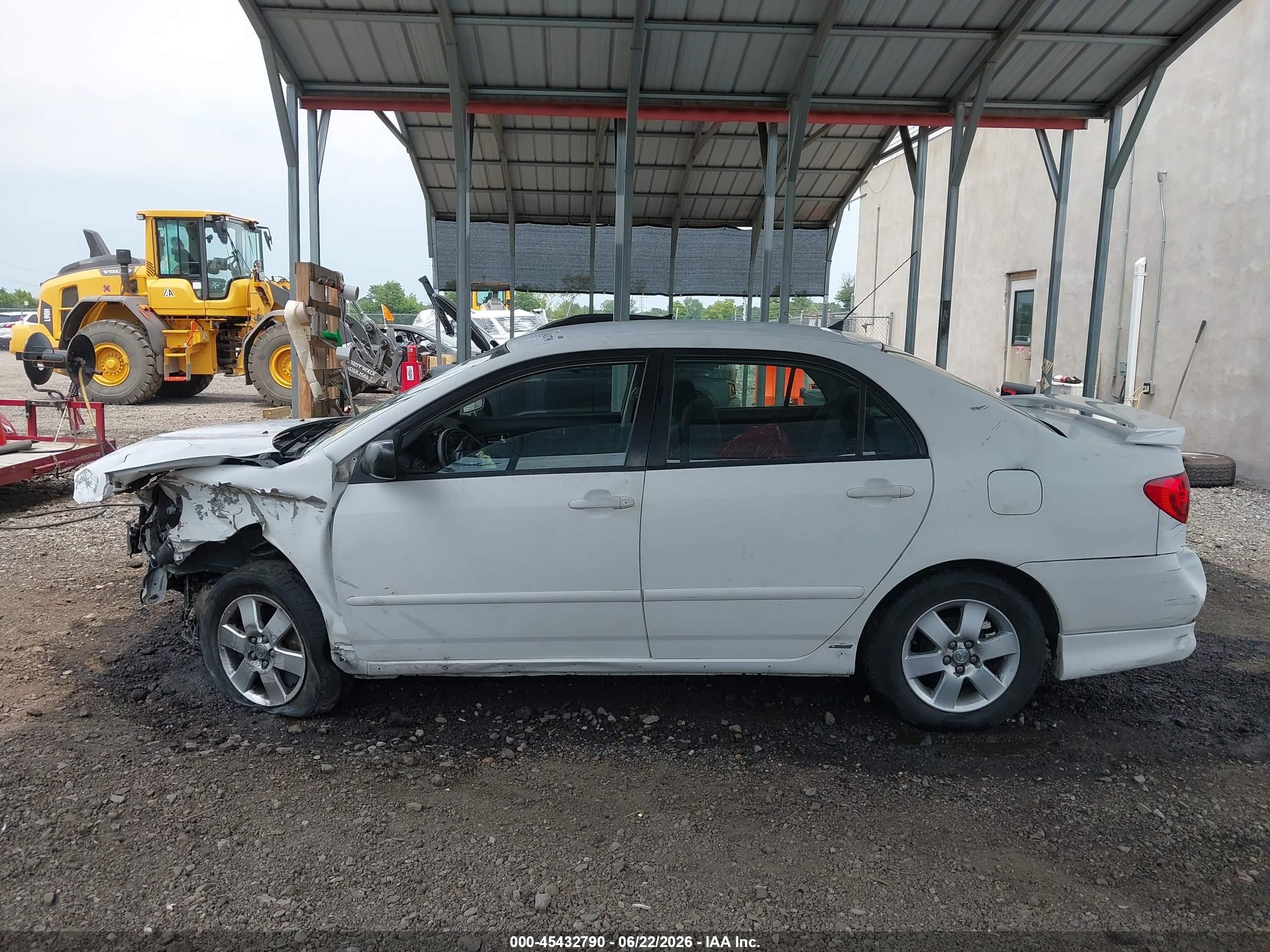 2006 Toyota Corolla S White vin: 2T1BR32E26C561081