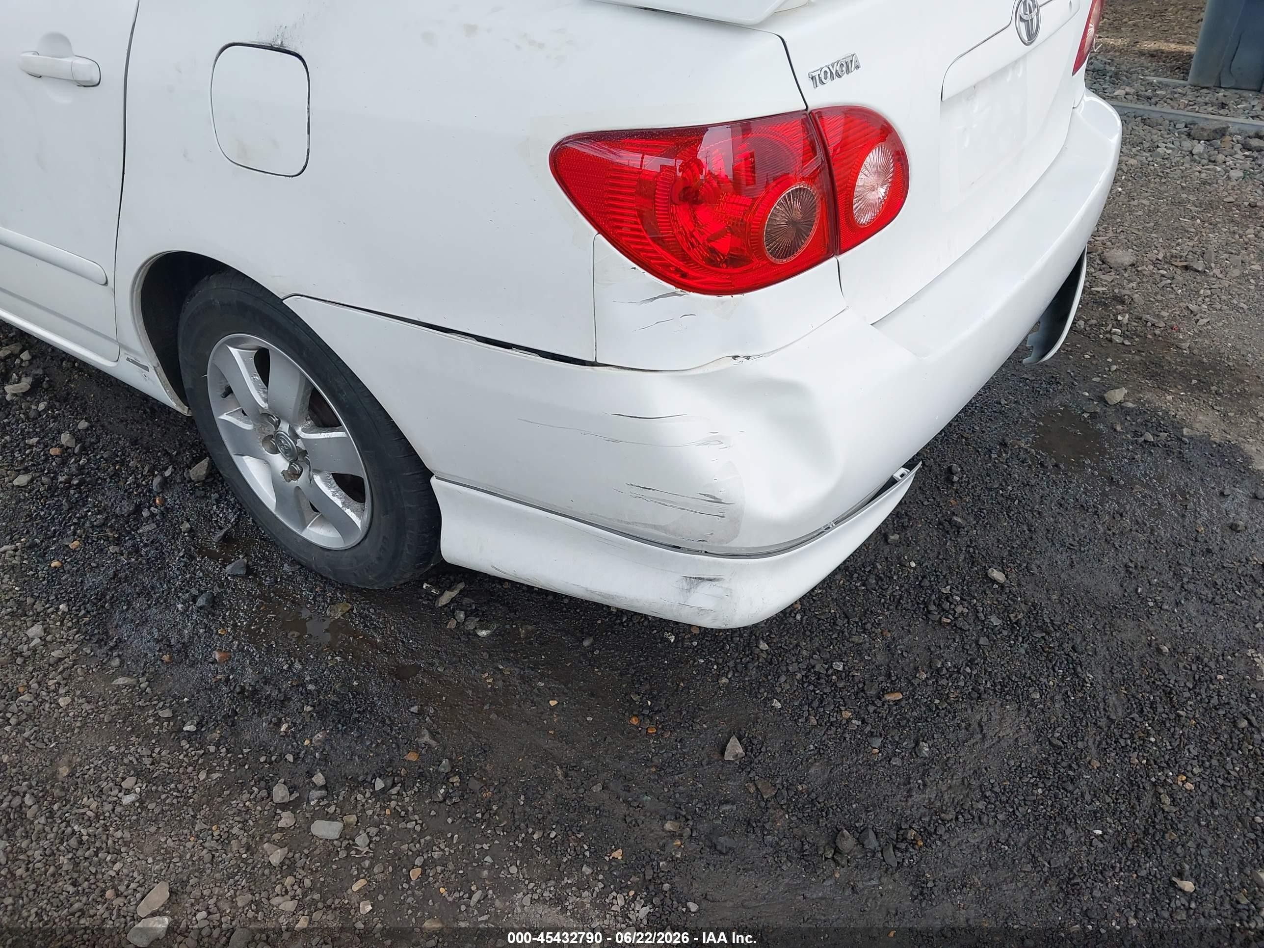 2006 Toyota Corolla S White vin: 2T1BR32E26C561081