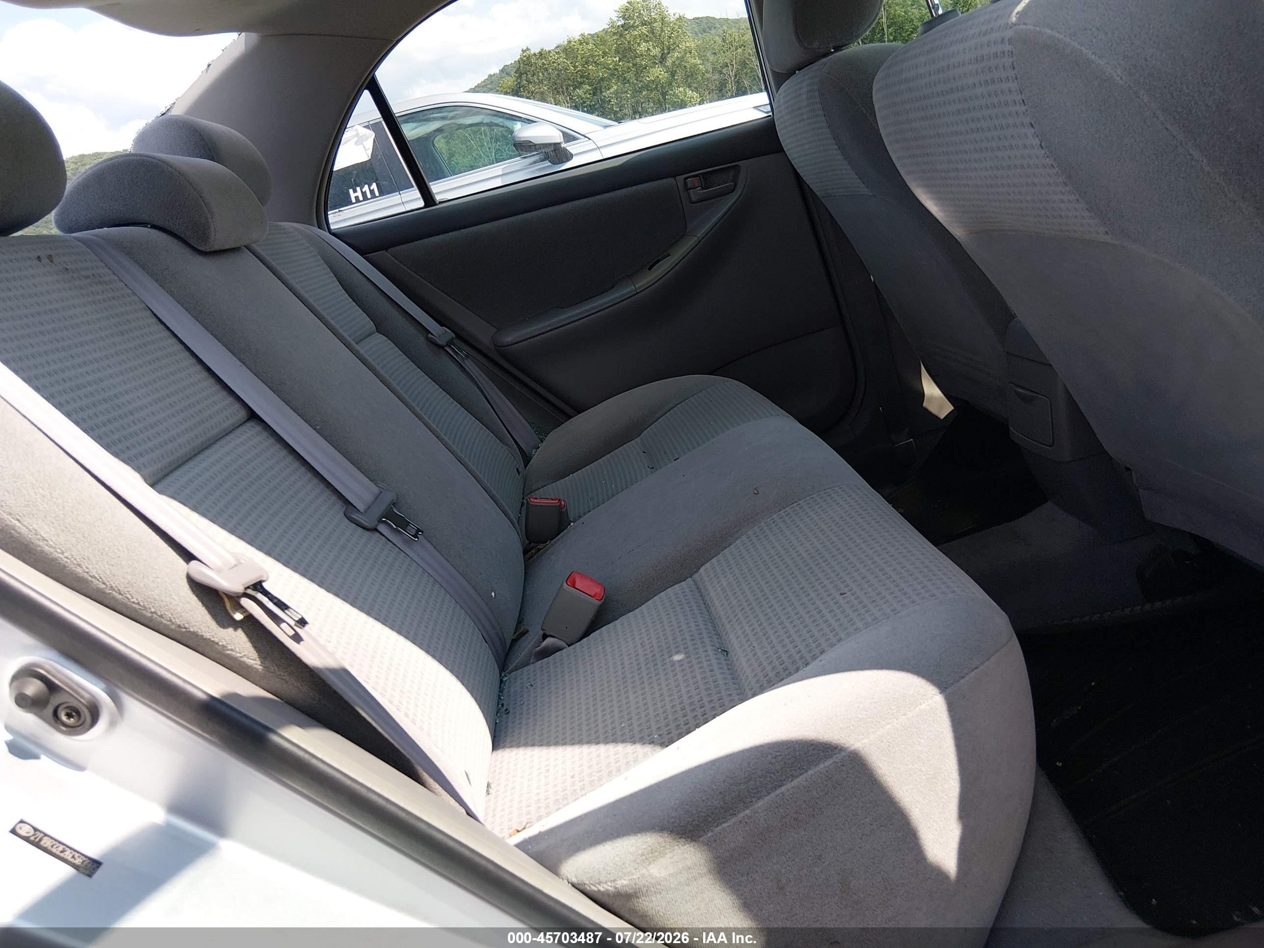 2006 Toyota Corolla Ce Silver vin: 2T1BR32E26C583985