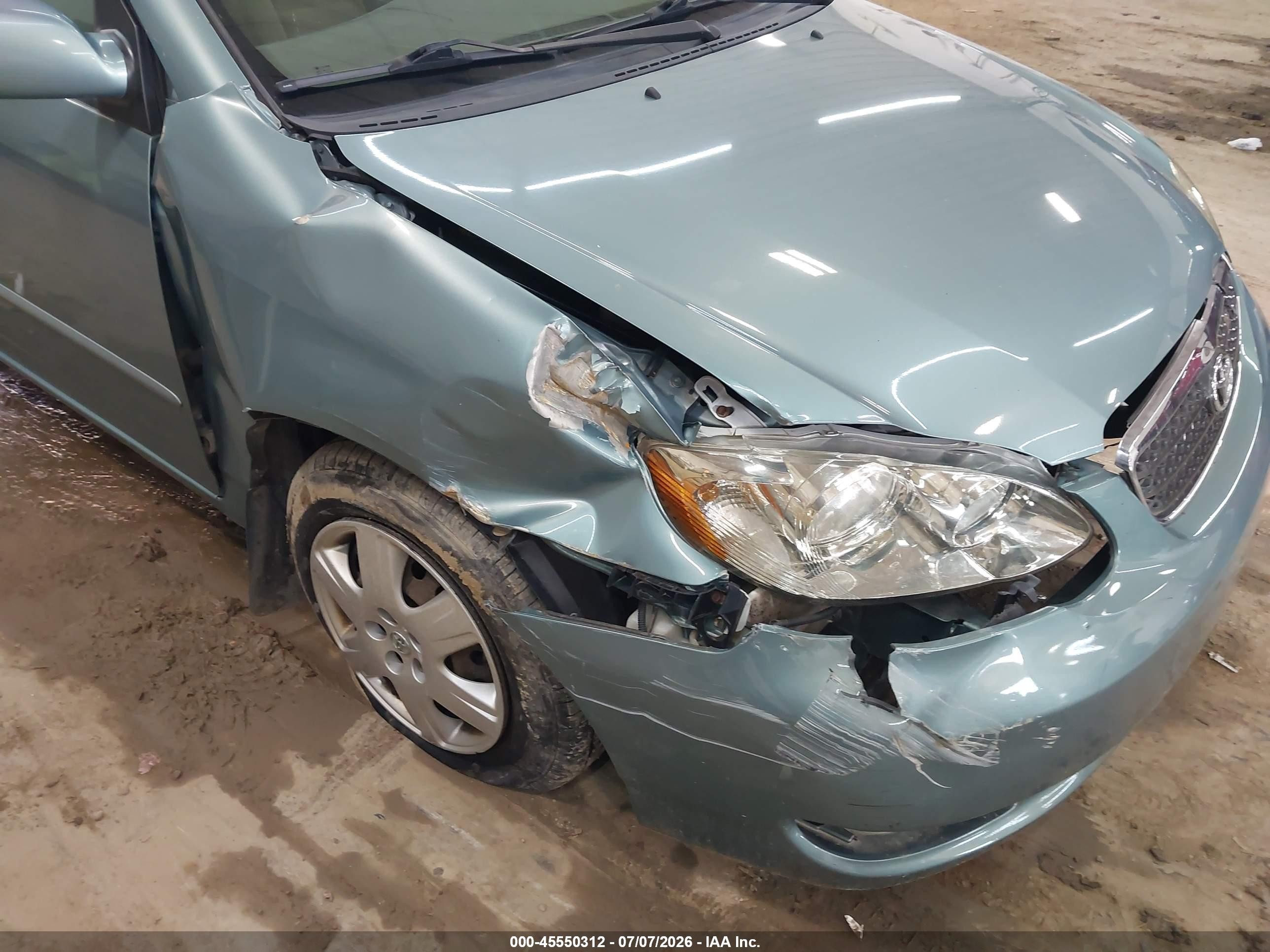 2007 Toyota Corolla Le Green vin: 2T1BR32E27C737547