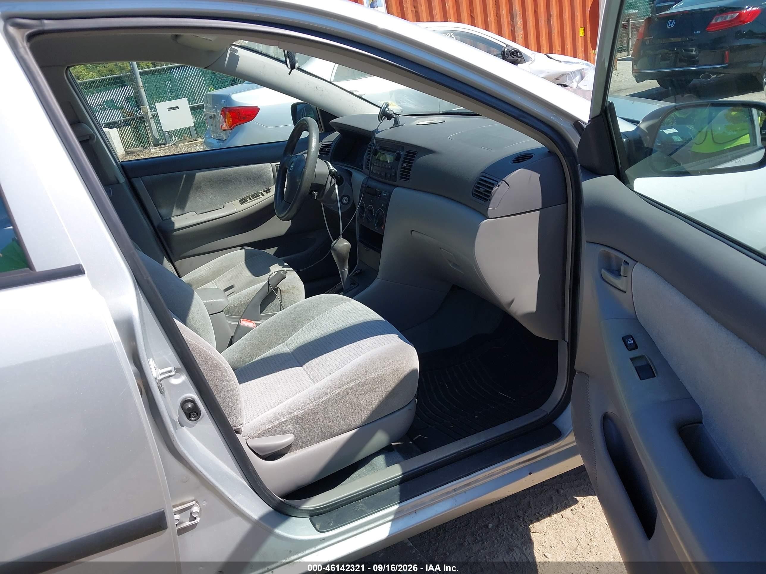 2007 Toyota Corolla Ce Silver vin: 2T1BR32E27C738830
