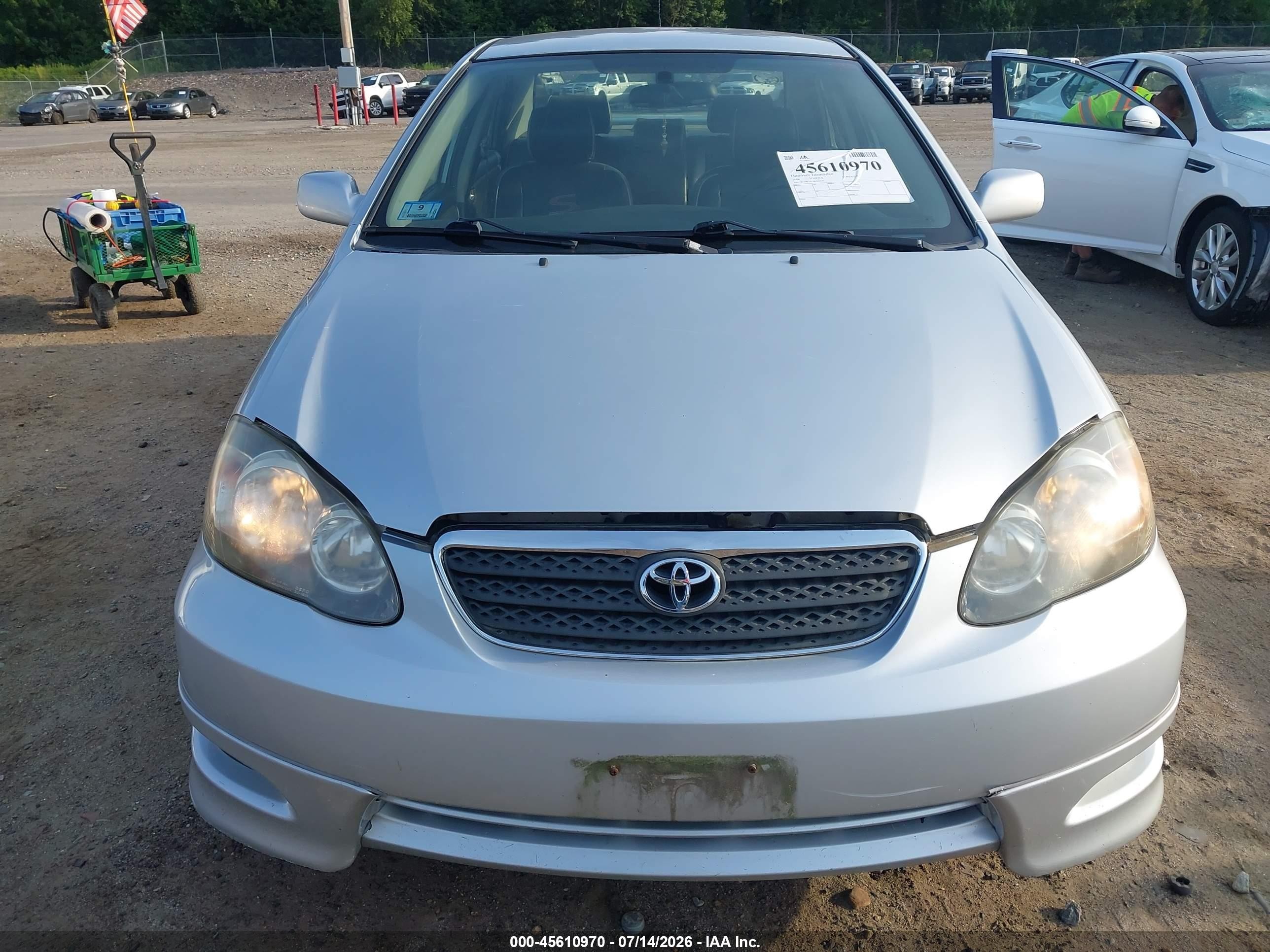 2008 Toyota Corolla S Silver vin: 2T1BR32E28C860573