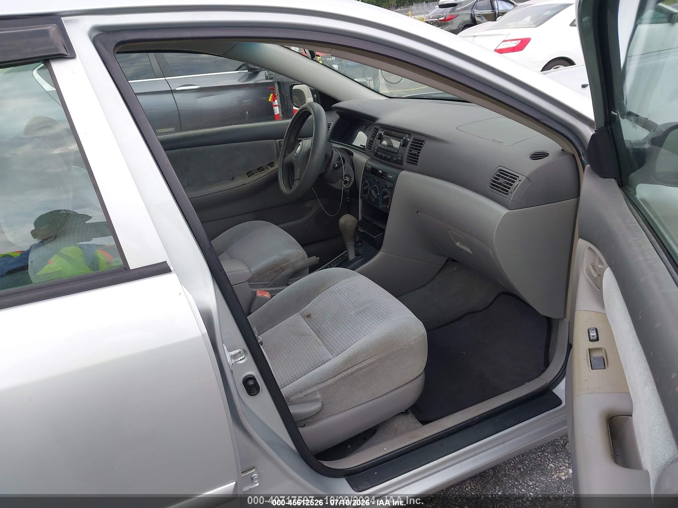2008 Toyota Corolla Ce Silver vin: 2T1BR32E28C888714