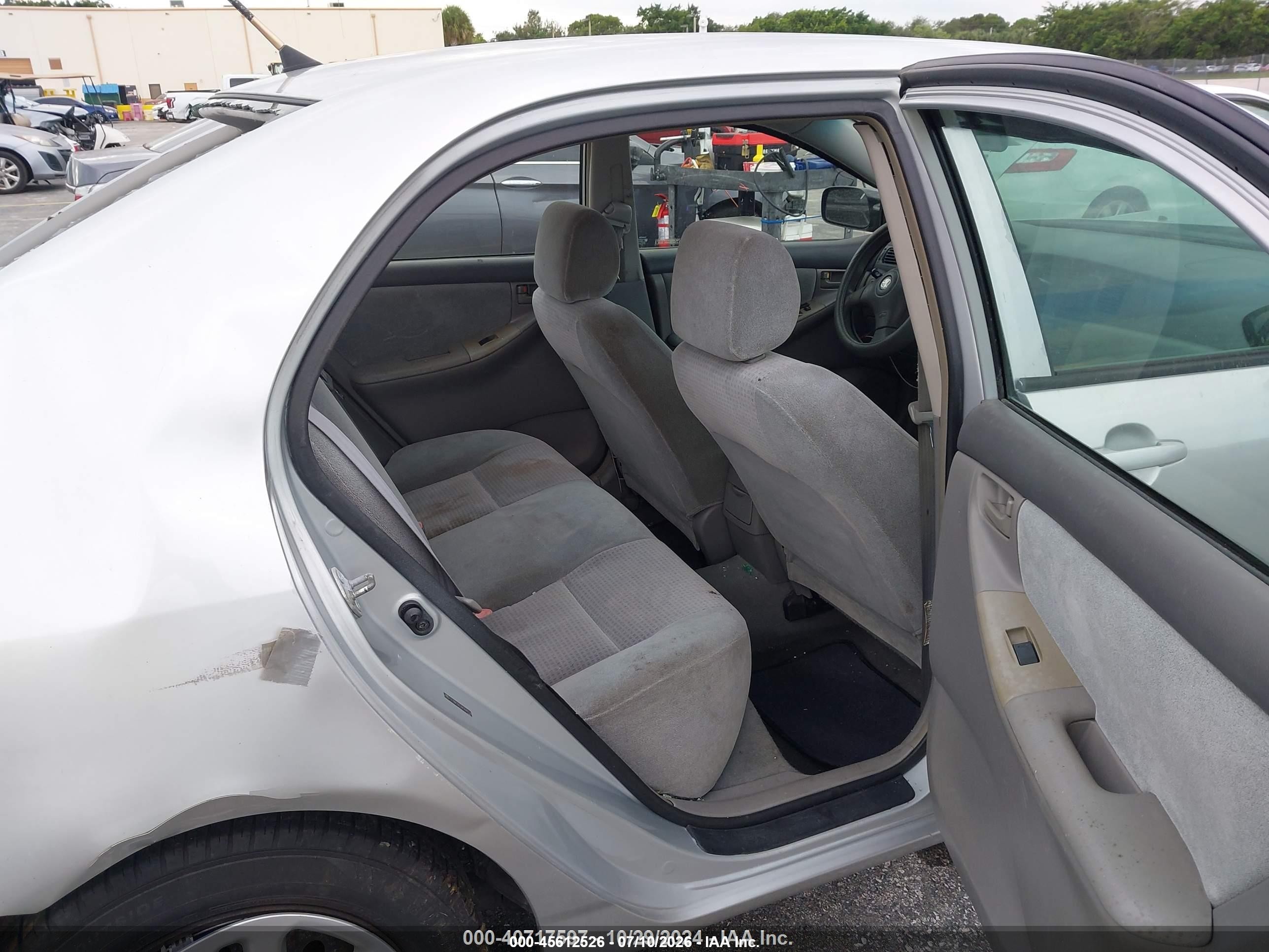 2008 Toyota Corolla Ce Silver vin: 2T1BR32E28C888714