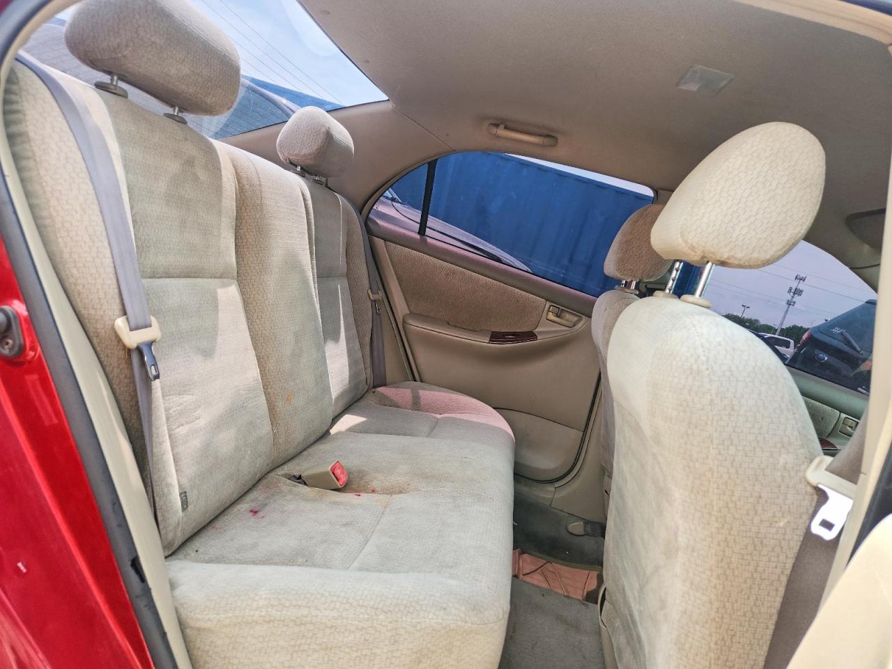 2004 Toyota Corolla Le Красный vin: 2T1BR32E34C167053