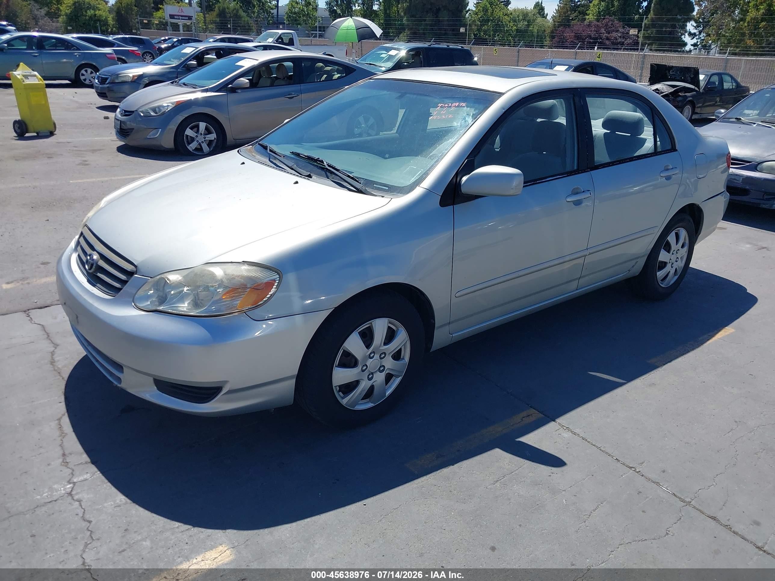 2004 Toyota Corolla Le Silver vin: 2T1BR32E34C225033