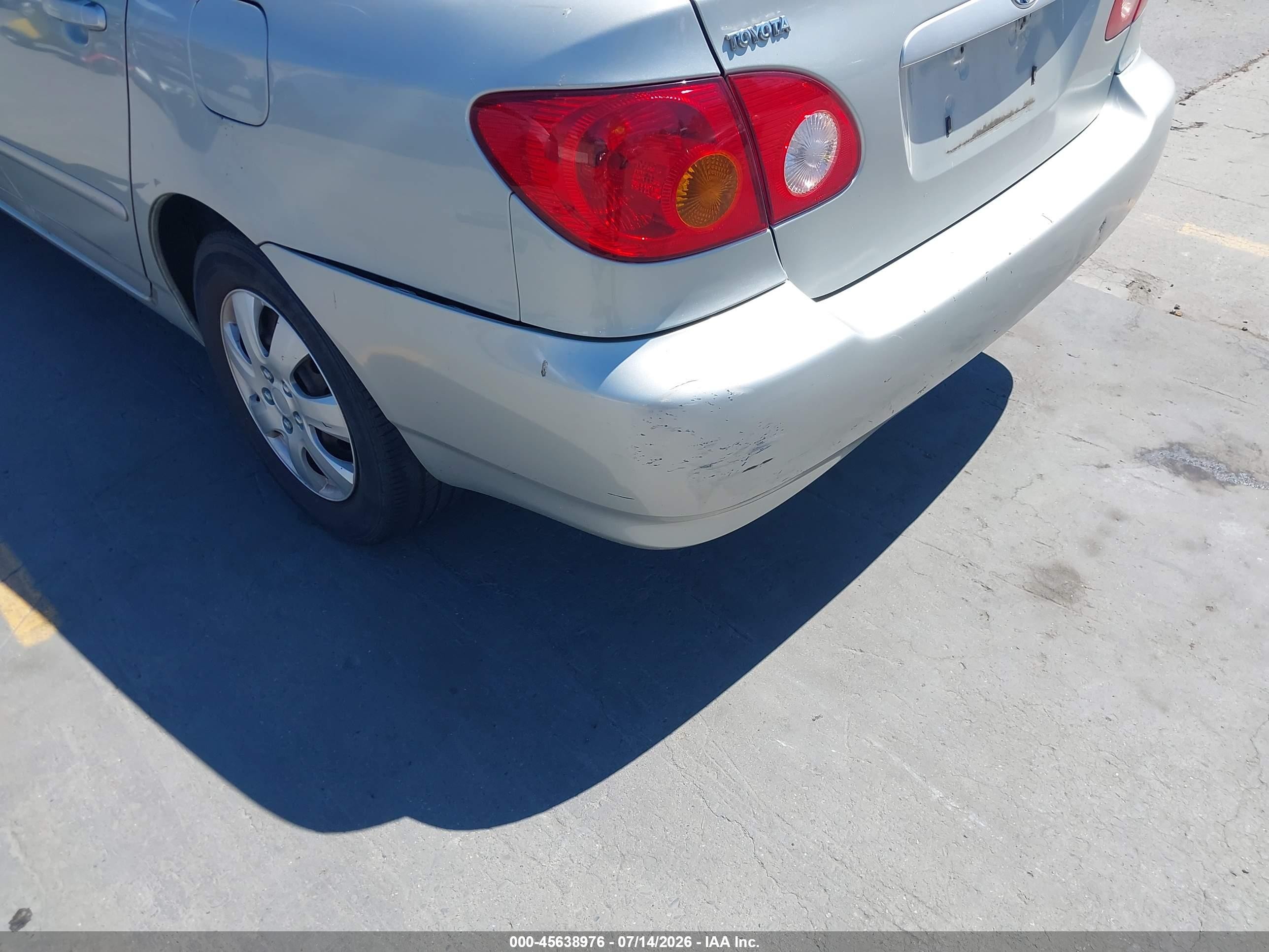 2004 Toyota Corolla Le Silver vin: 2T1BR32E34C225033