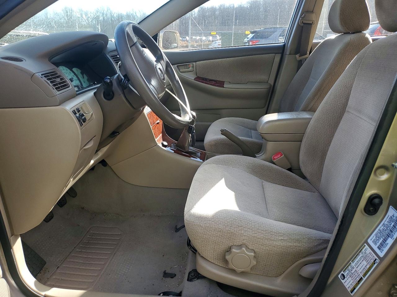 2004 Toyota Corolla Gold vin: 2T1BR32E34C243516
