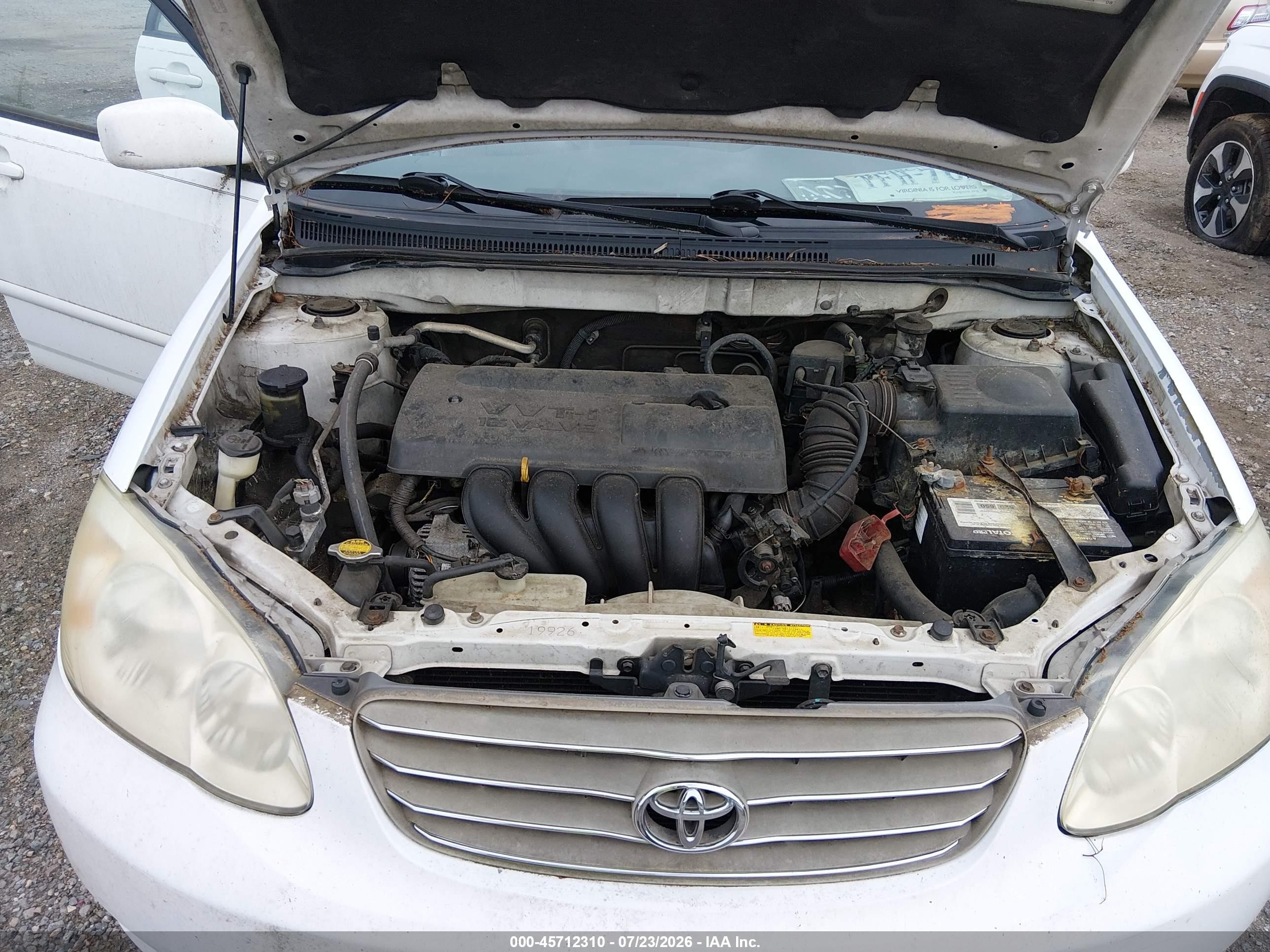2004 Toyota Corolla Le White vin: 2T1BR32E34C310650