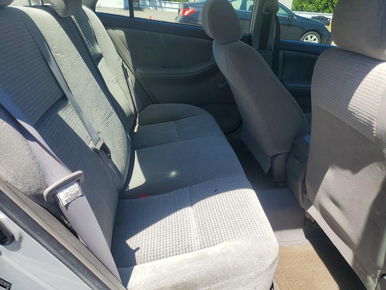 2005 Toyota Corolla Ce Silver vin: 2T1BR32E35C367657