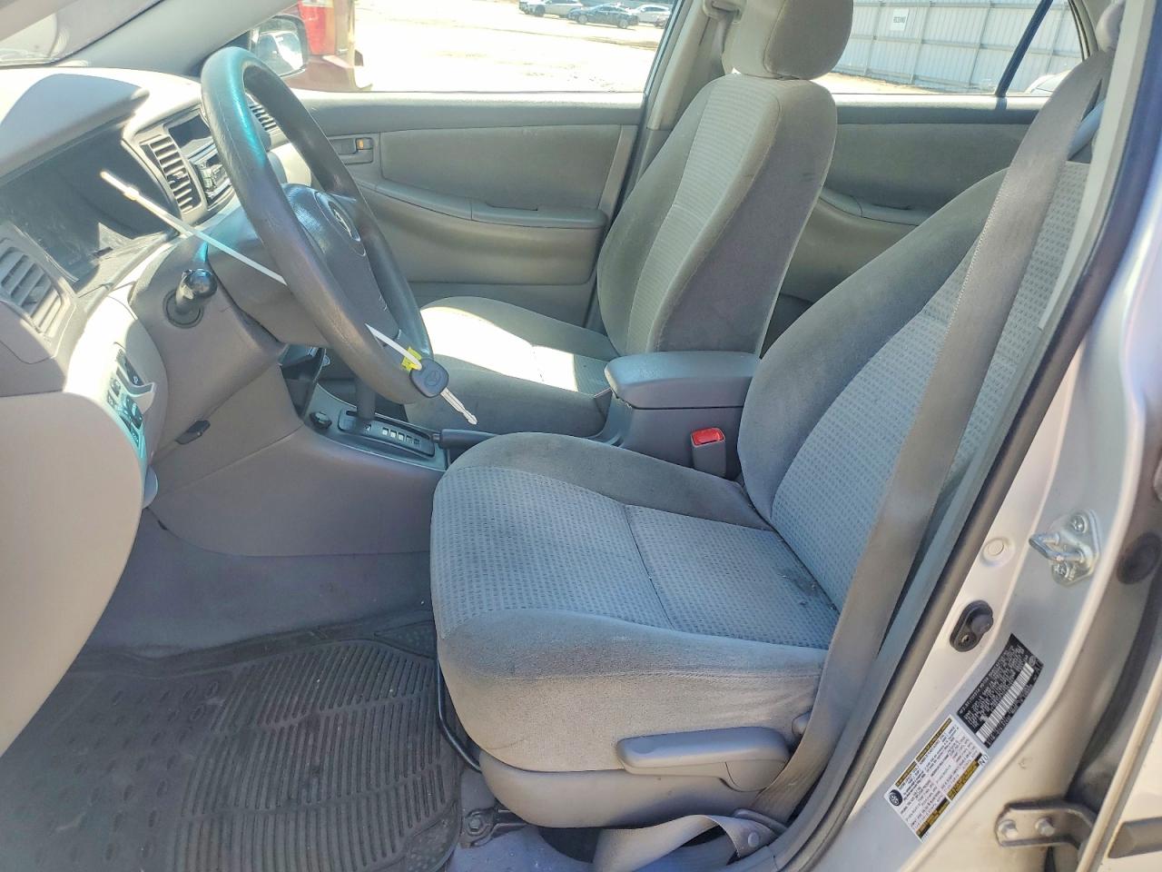 2005 Toyota Corolla Ce Silver vin: 2T1BR32E35C367657