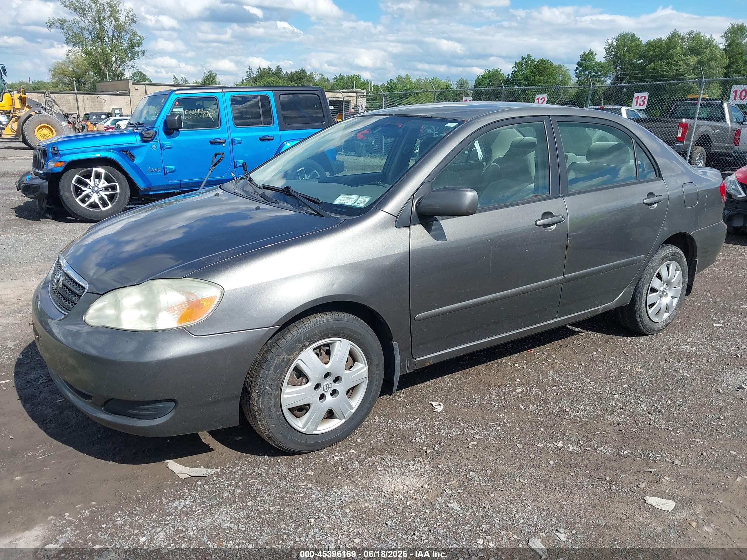2005 Toyota Corolla Le Gray vin: 2T1BR32E35C452188