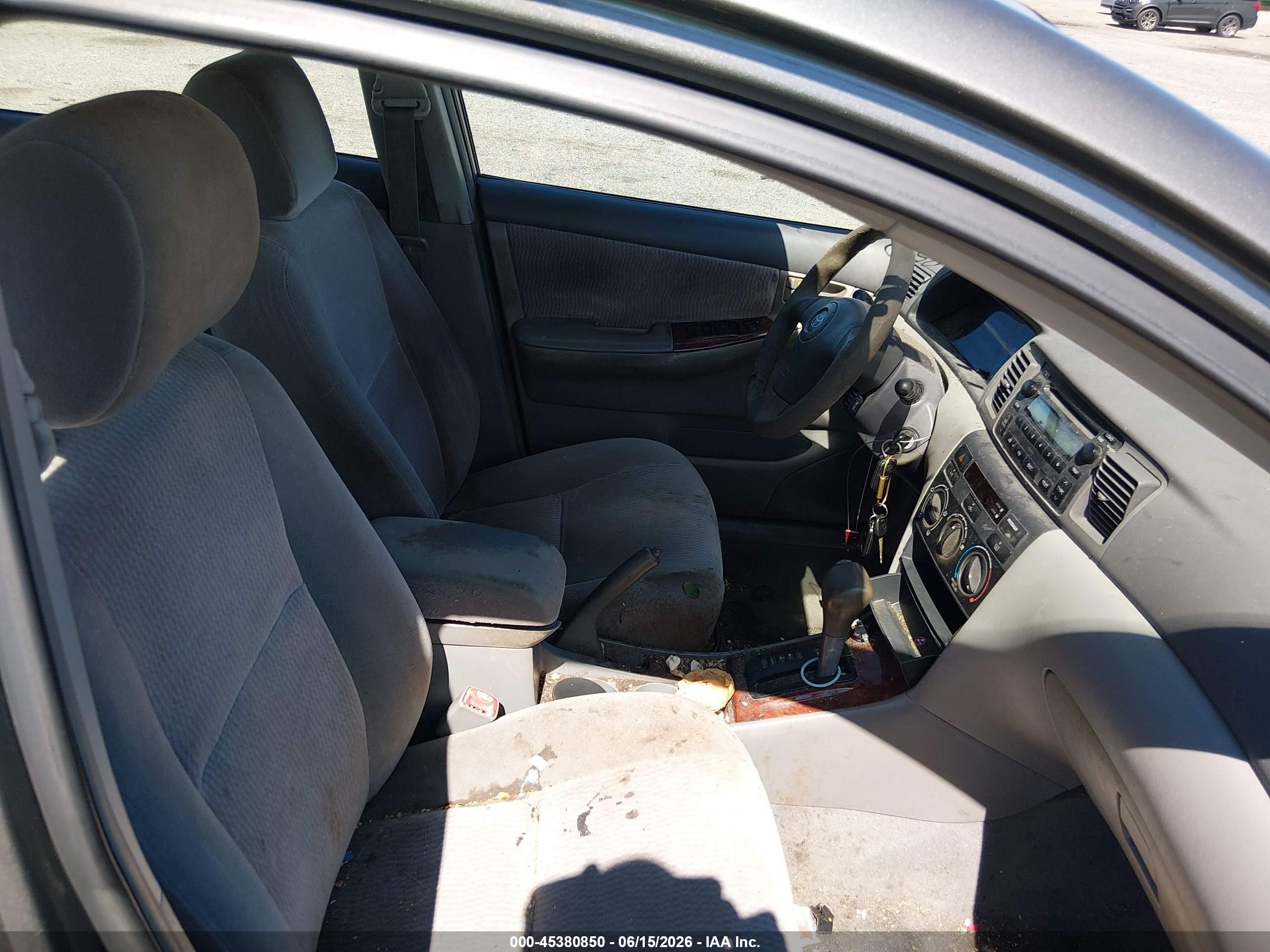2005 Toyota Corolla Le Gray vin: 2T1BR32E35C456547