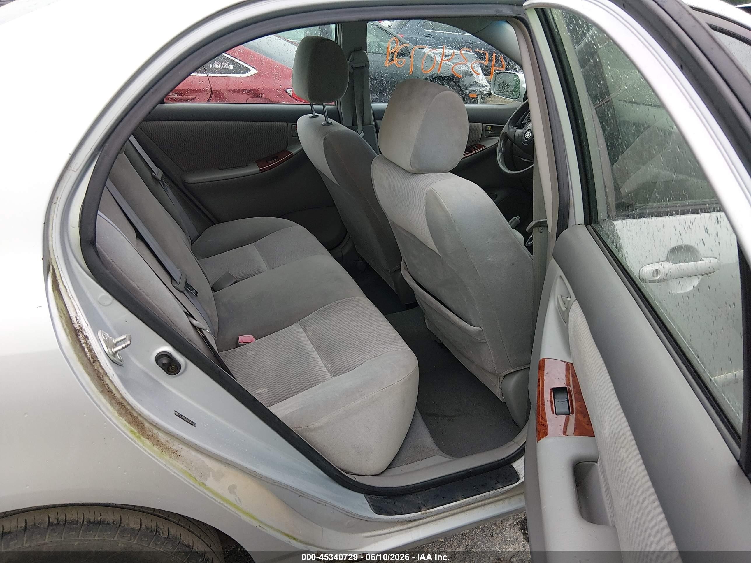 2005 Toyota Corolla Le Silver vin: 2T1BR32E35C465183