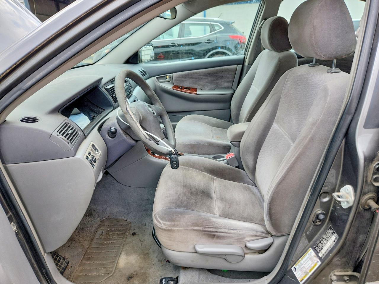 2005 Toyota Corolla Le Gray vin: 2T1BR32E35C489662