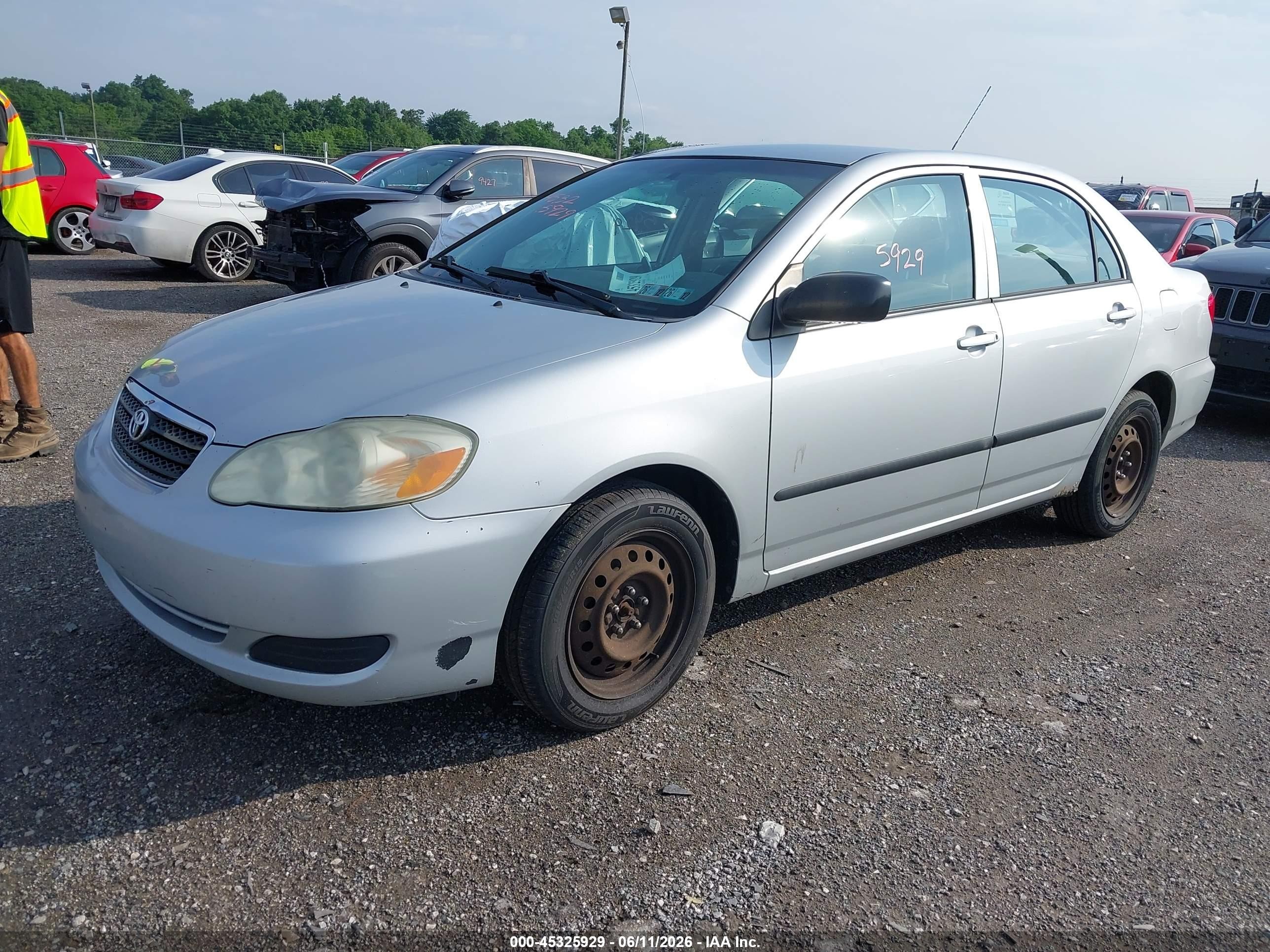 2007 Toyota Corolla Ce Silver vin: 2T1BR32E37C737878
