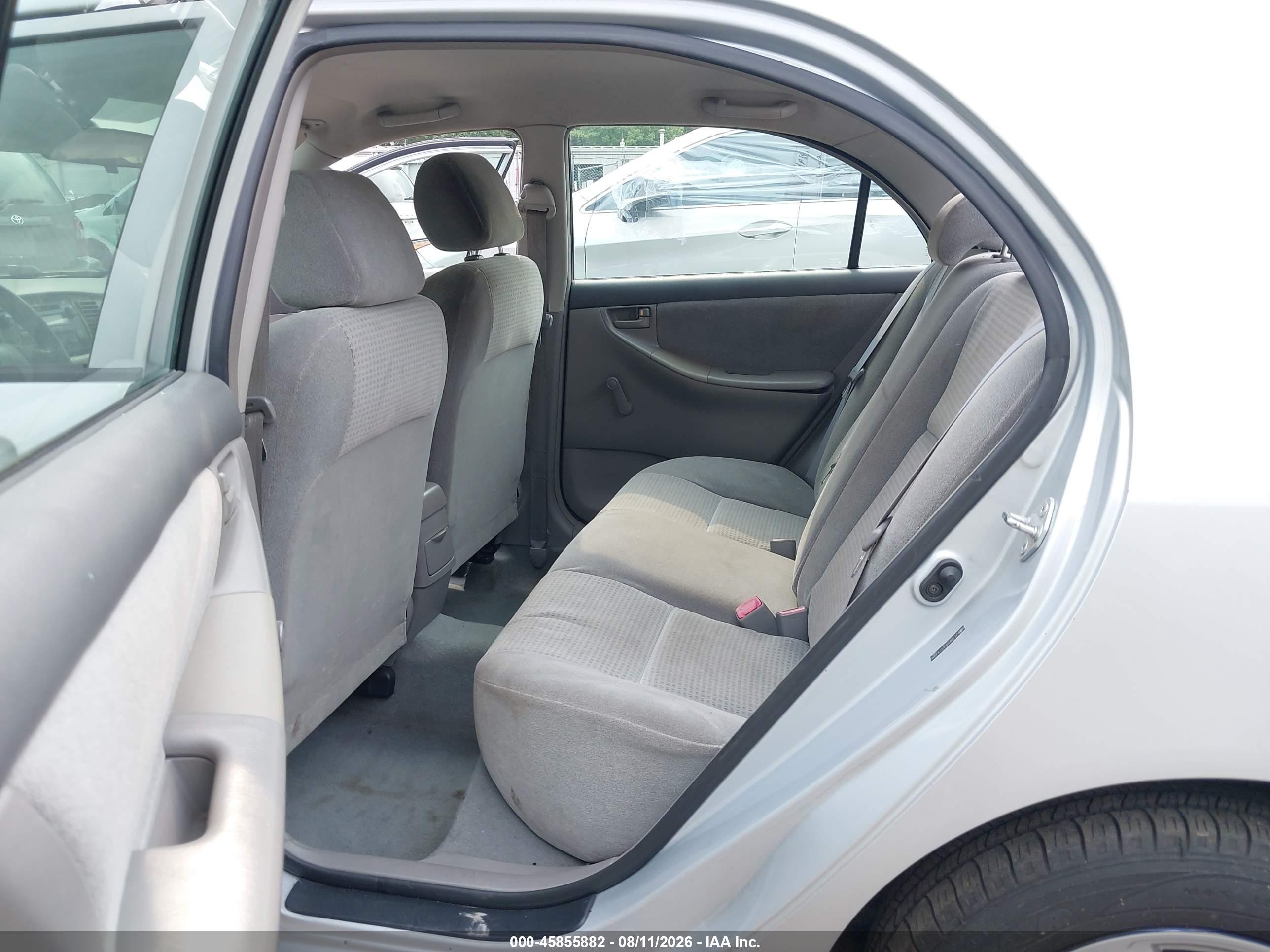 2007 Toyota Corolla Ce Silver vin: 2T1BR32E37C741994