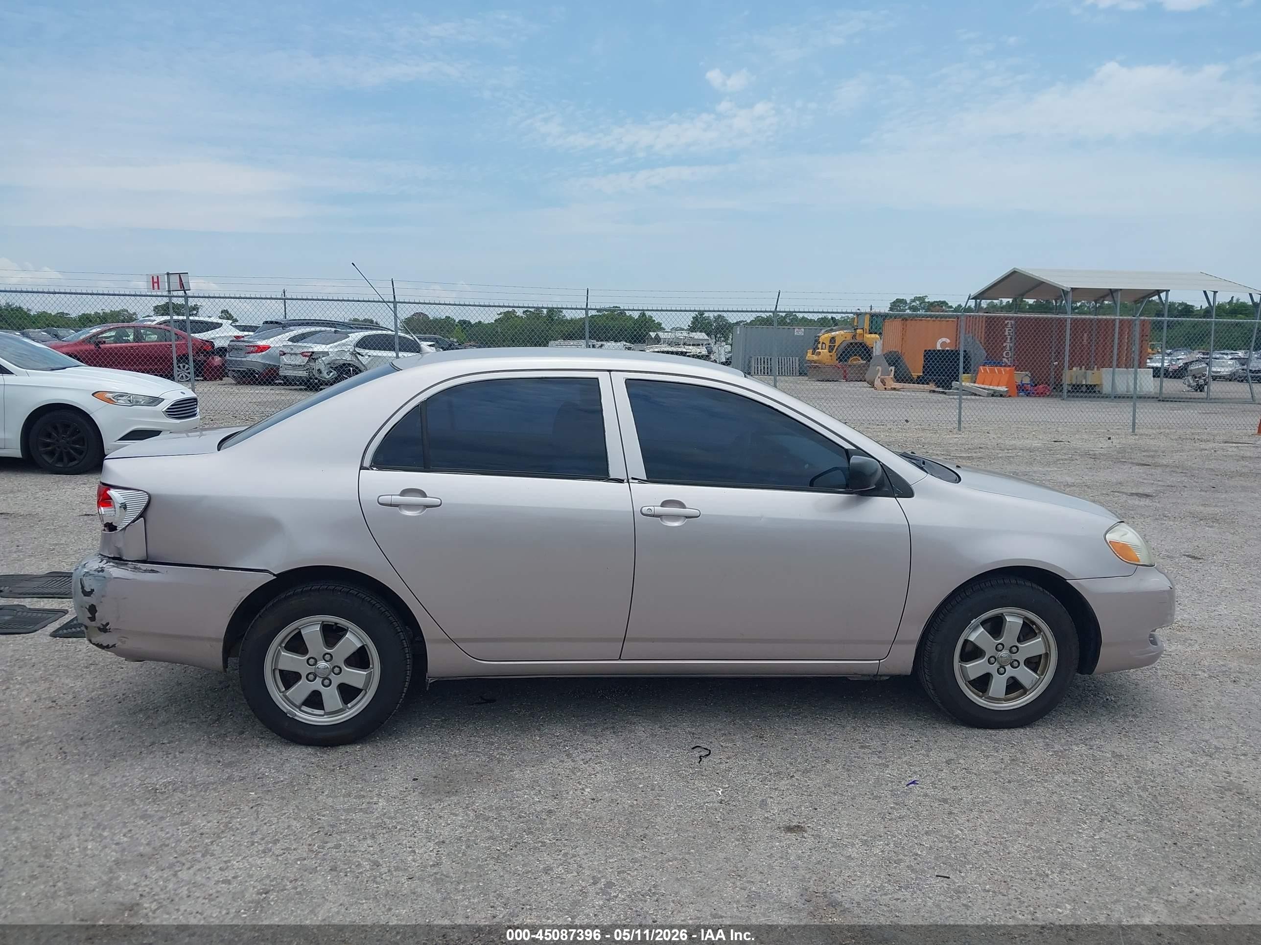 2007 Toyota Corolla Ce Silver vin: 2T1BR32E37C779404