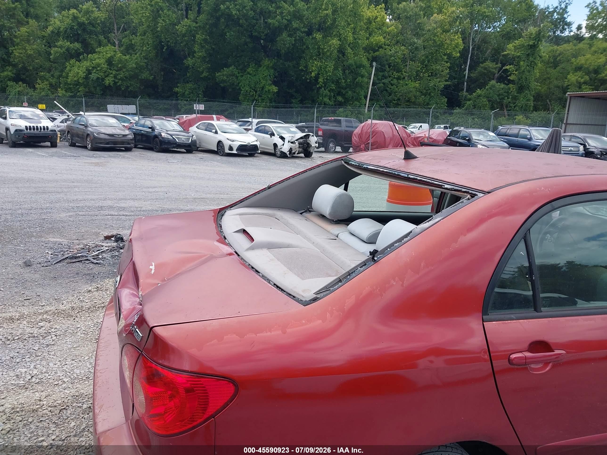 2008 Toyota Corolla Le Red vin: 2T1BR32E38C918335