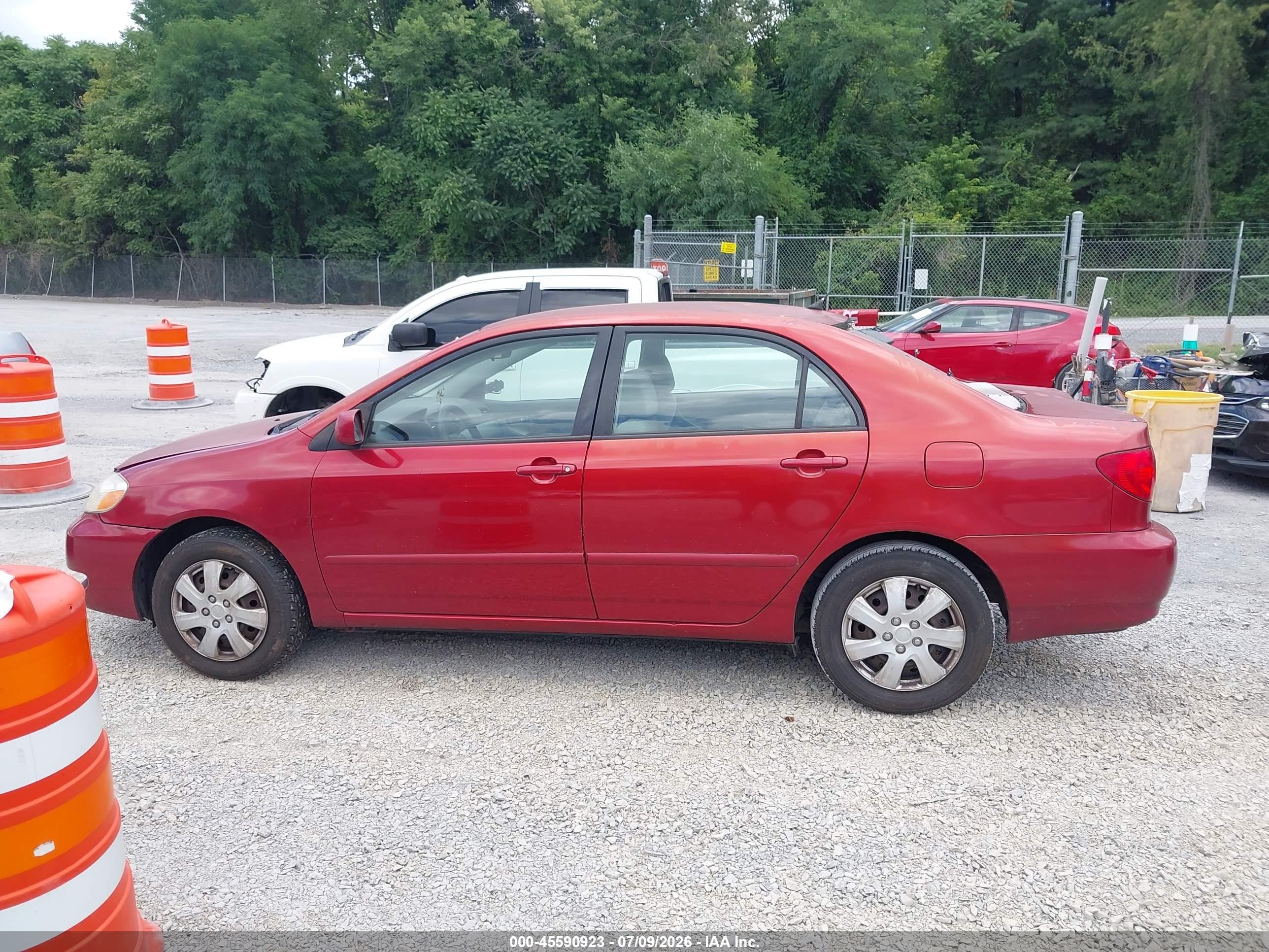 2008 Toyota Corolla Le Red vin: 2T1BR32E38C918335