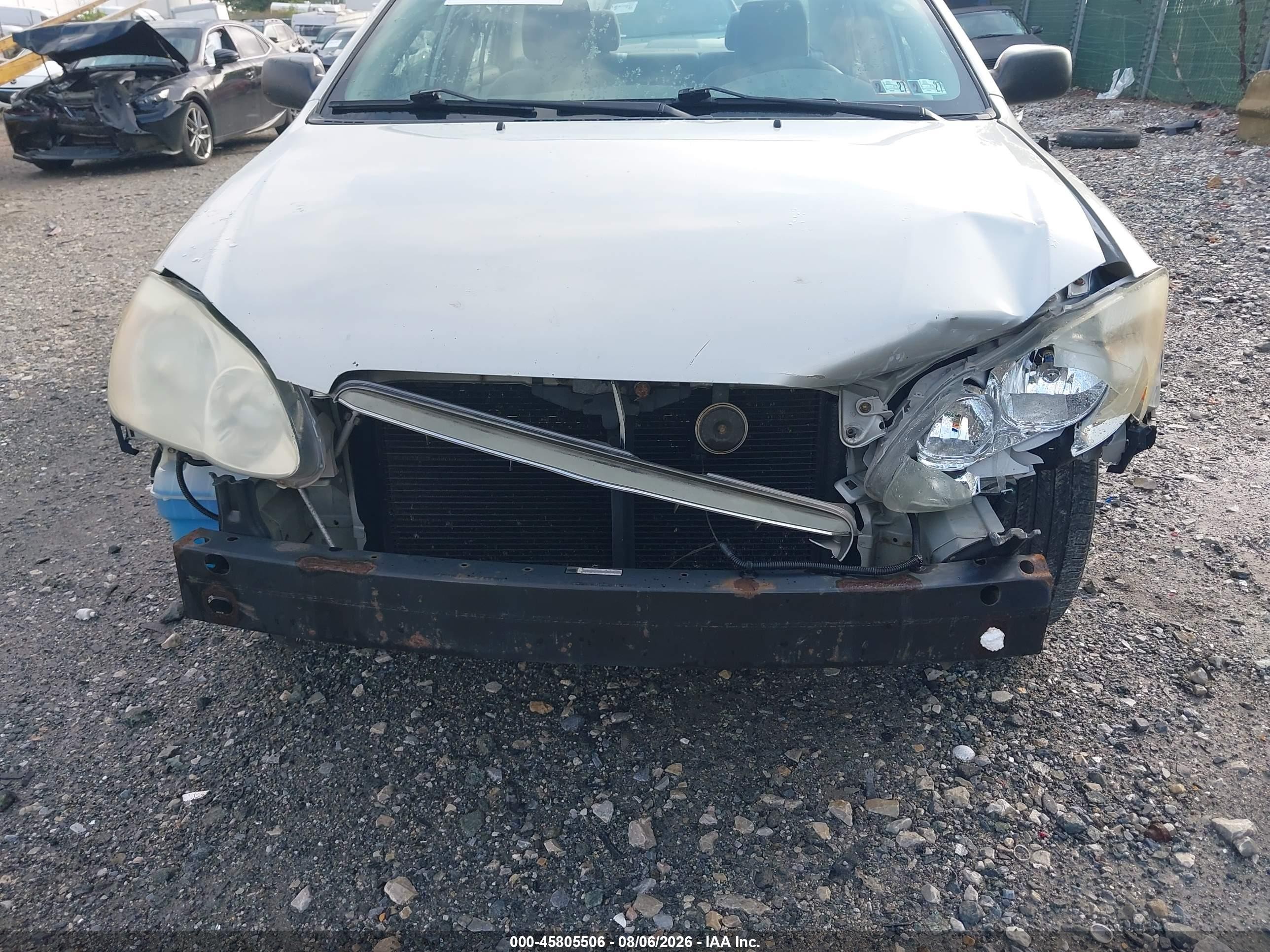 2003 Toyota Corolla Ce Silver vin: 2T1BR32E43C024322