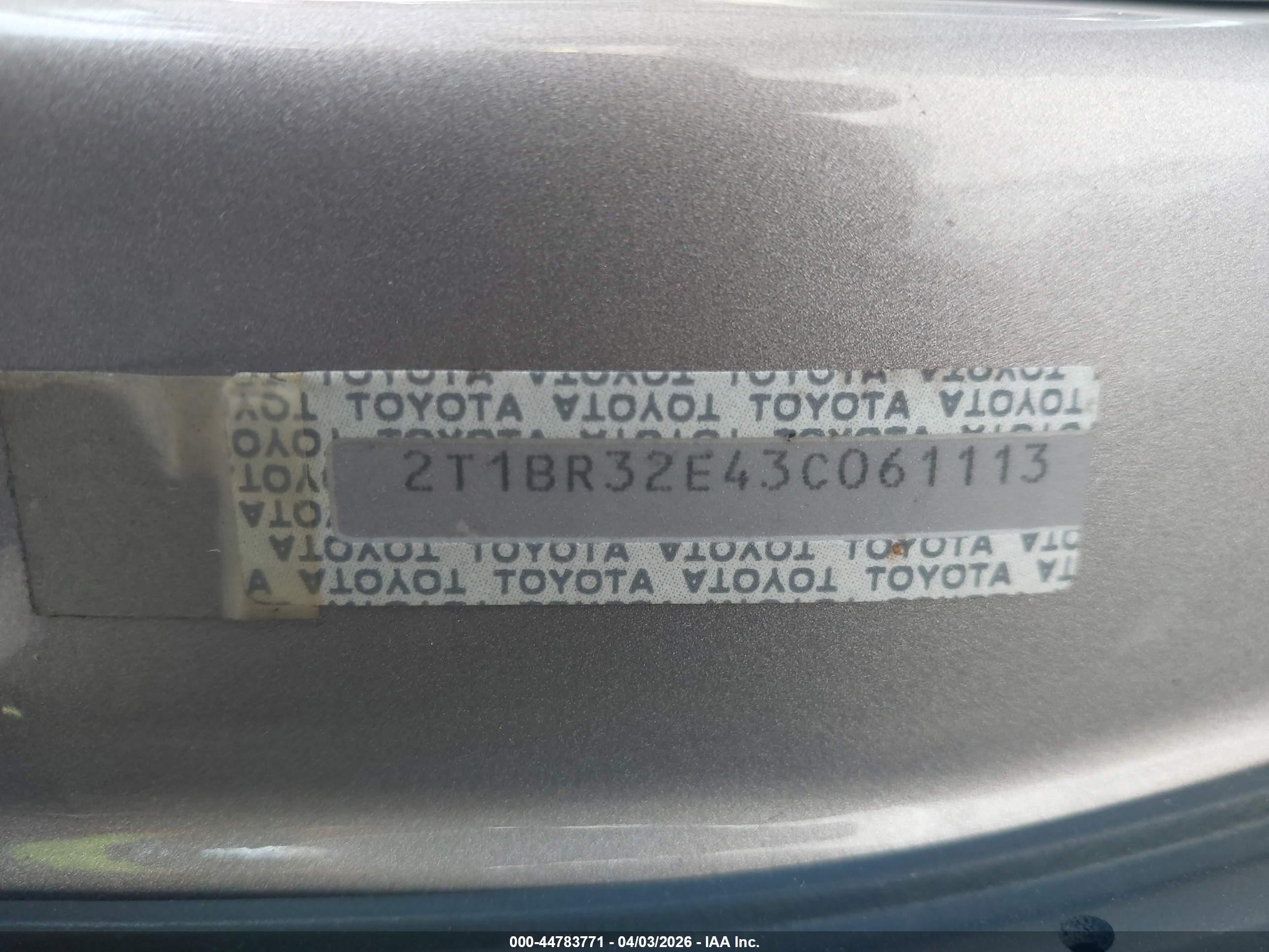 2003 Toyota Corolla Le Серый vin: 2T1BR32E43C061113