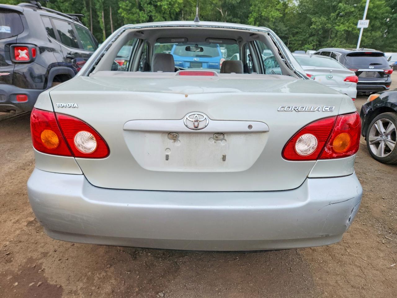 2003 Toyota Corolla Ce Silver vin: 2T1BR32E43C142953