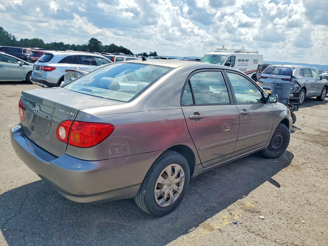 2004 Toyota Corolla Le Gray vin: 2T1BR32E44C232685