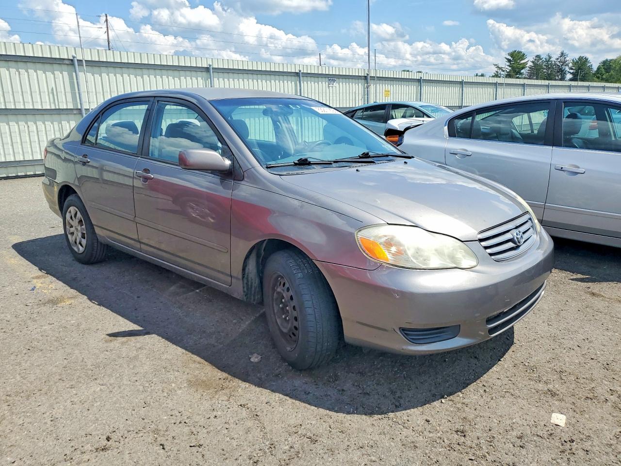 2004 Toyota Corolla Le Gray vin: 2T1BR32E44C232685