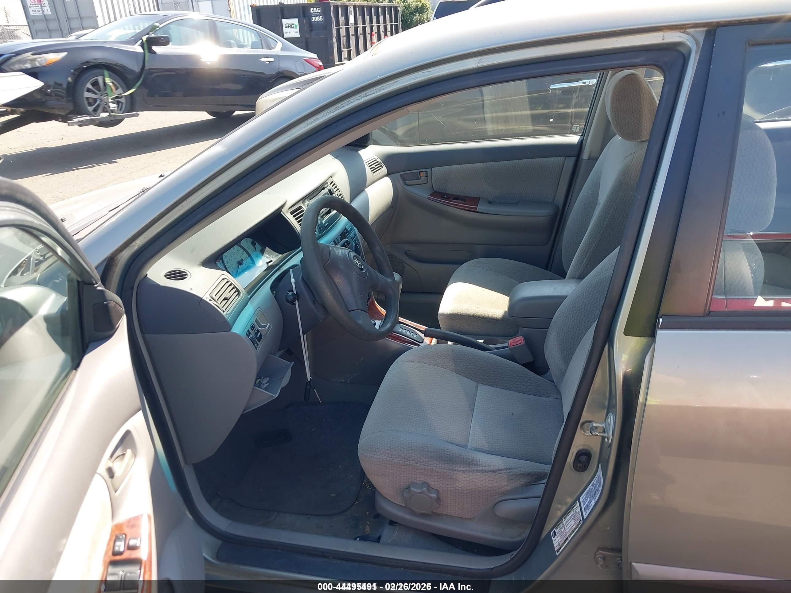 2004 Toyota Corolla Le Green vin: 2T1BR32E44C274161