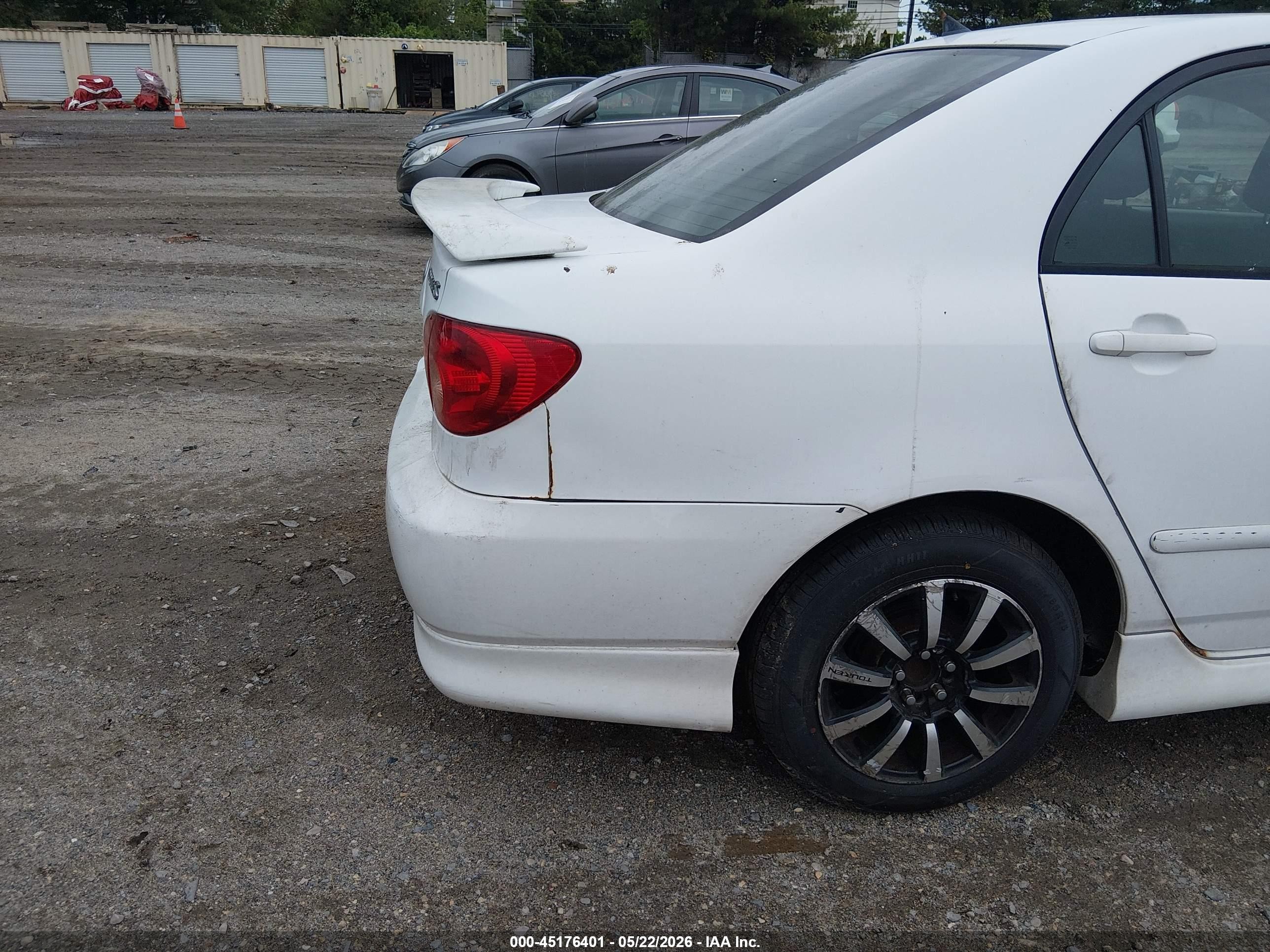 2005 Toyota Corolla S White vin: 2T1BR32E45C353430