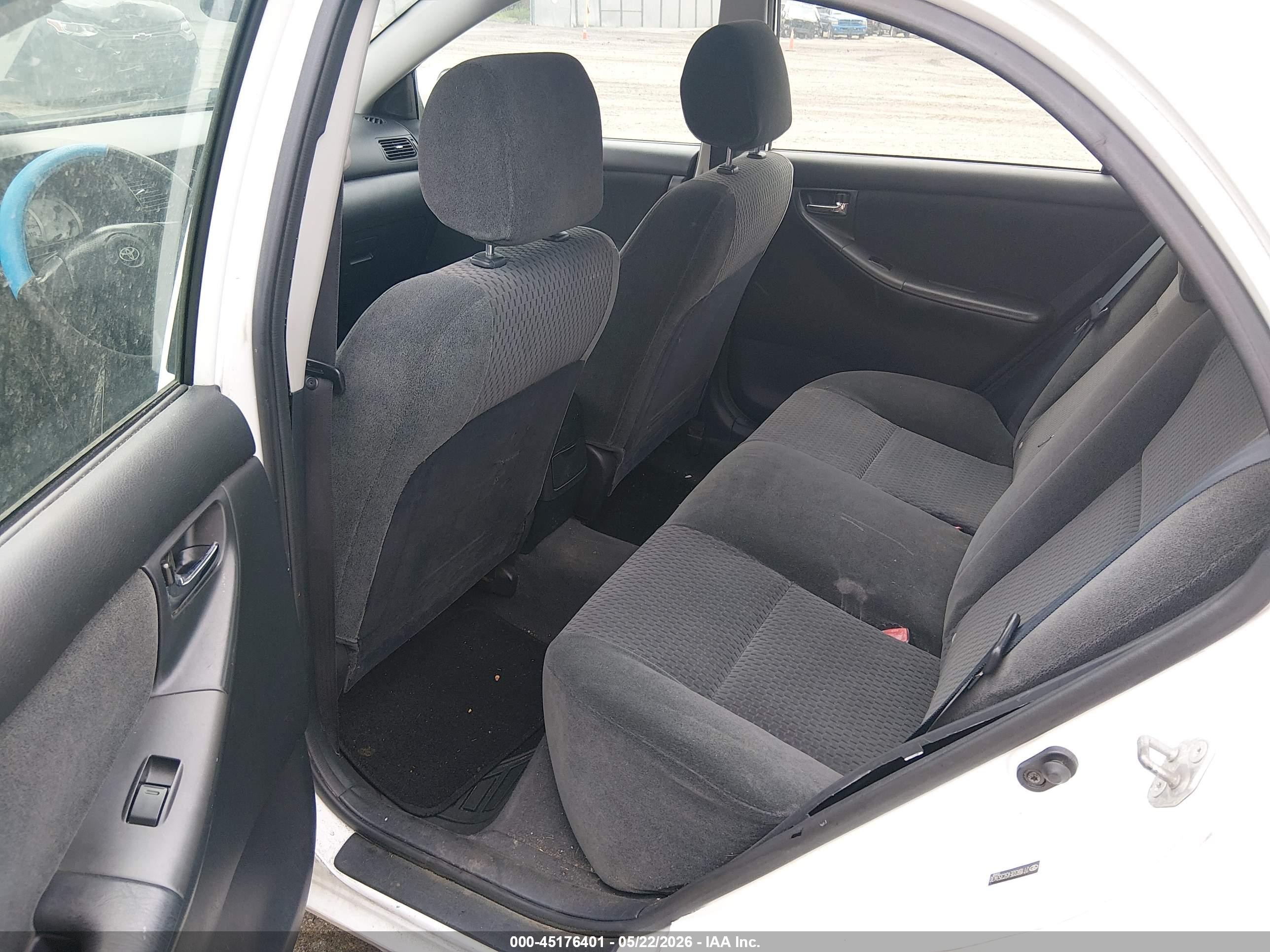 2005 Toyota Corolla S White vin: 2T1BR32E45C353430