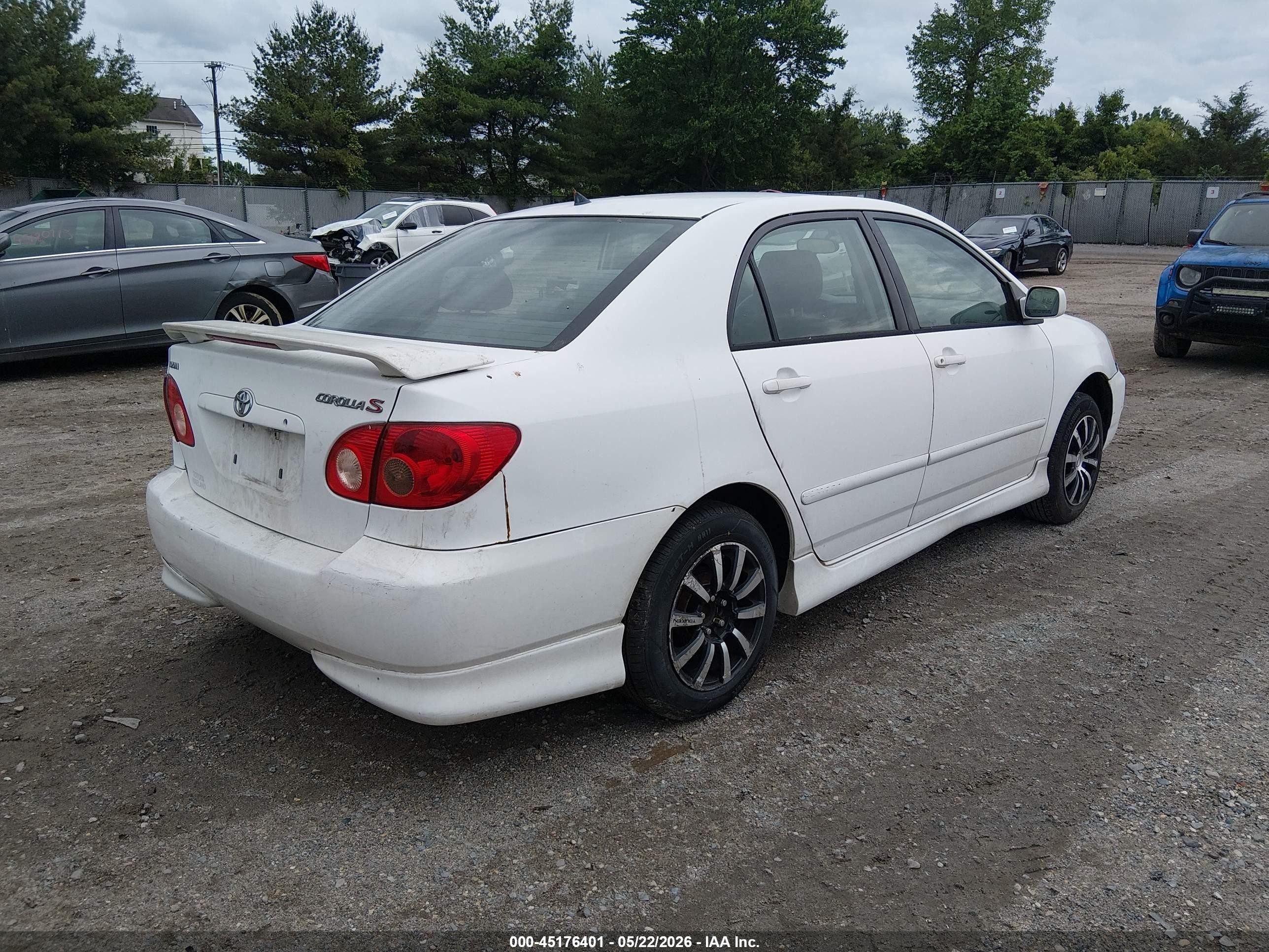2005 Toyota Corolla S White vin: 2T1BR32E45C353430