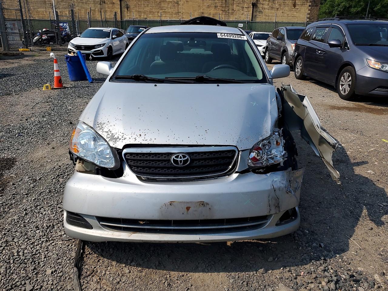 2005 Toyota Corolla Le Silver vin: 2T1BR32E45C385469