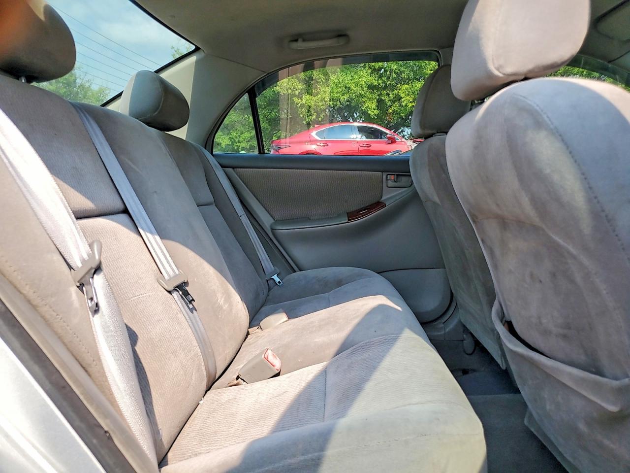 2005 Toyota Corolla Le Silver vin: 2T1BR32E45C385469