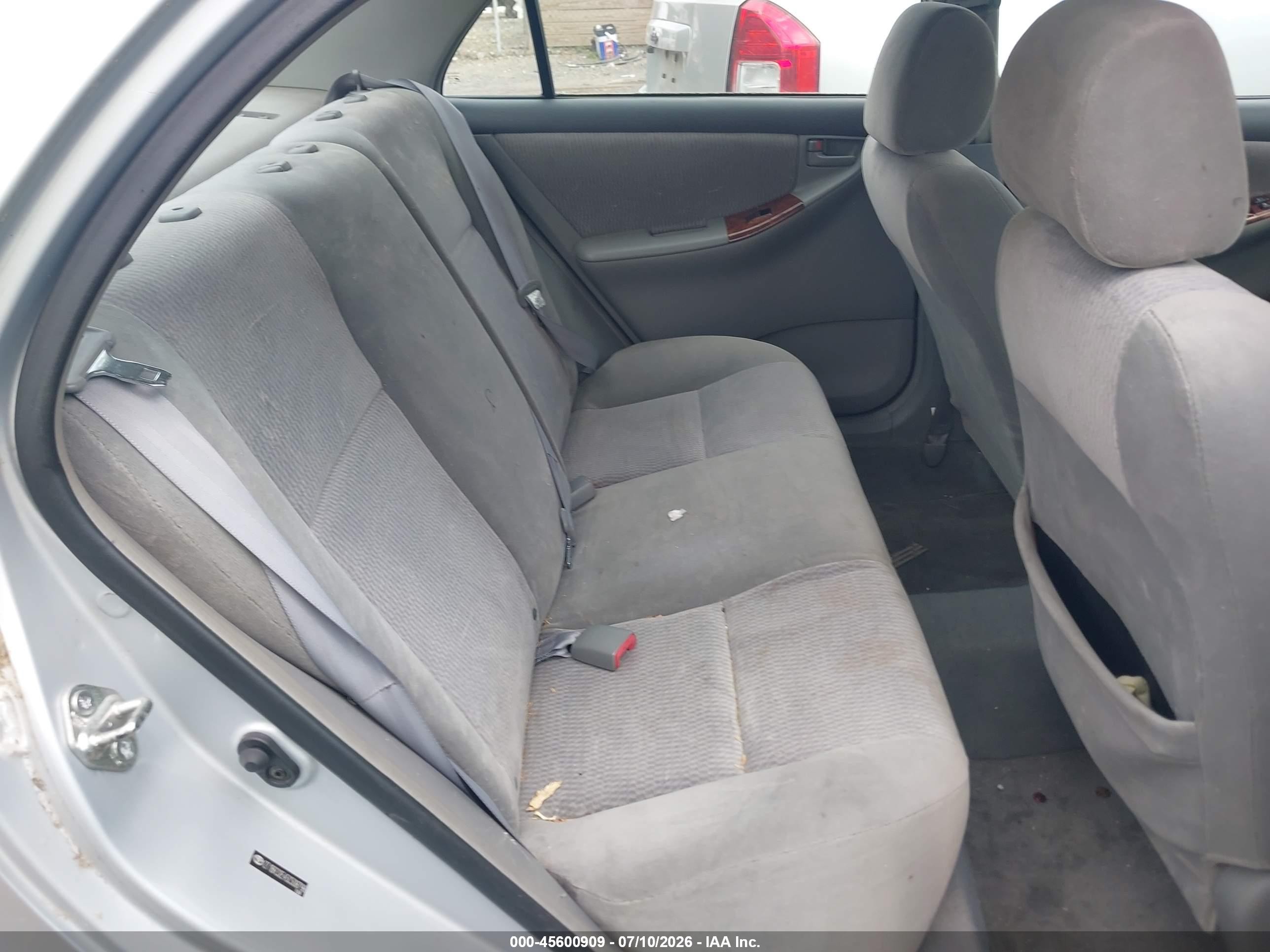 2005 Toyota Corolla Le Silver vin: 2T1BR32E45C508798