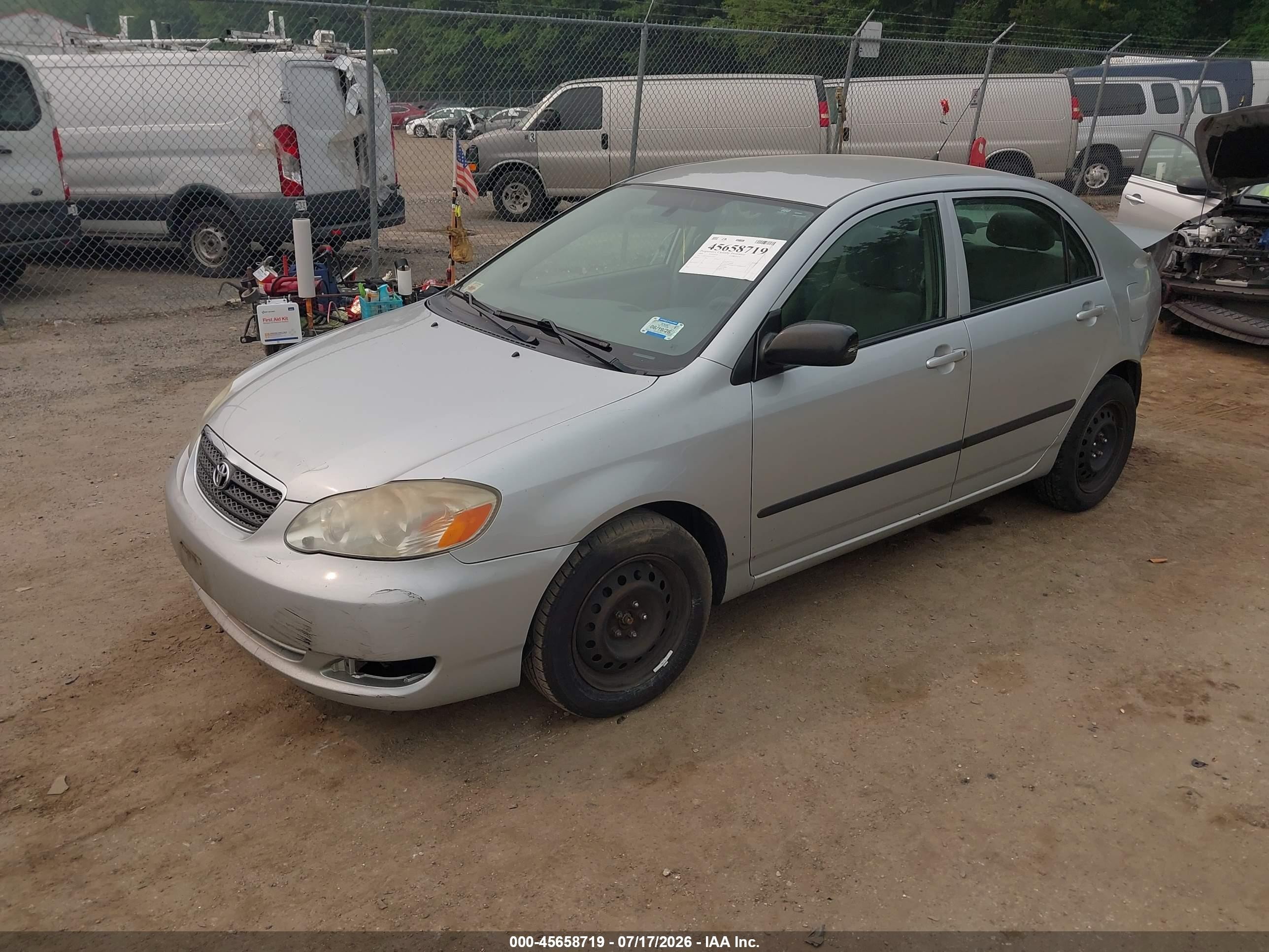 2005 Toyota Corolla Ce Silver vin: 2T1BR32E45C554552