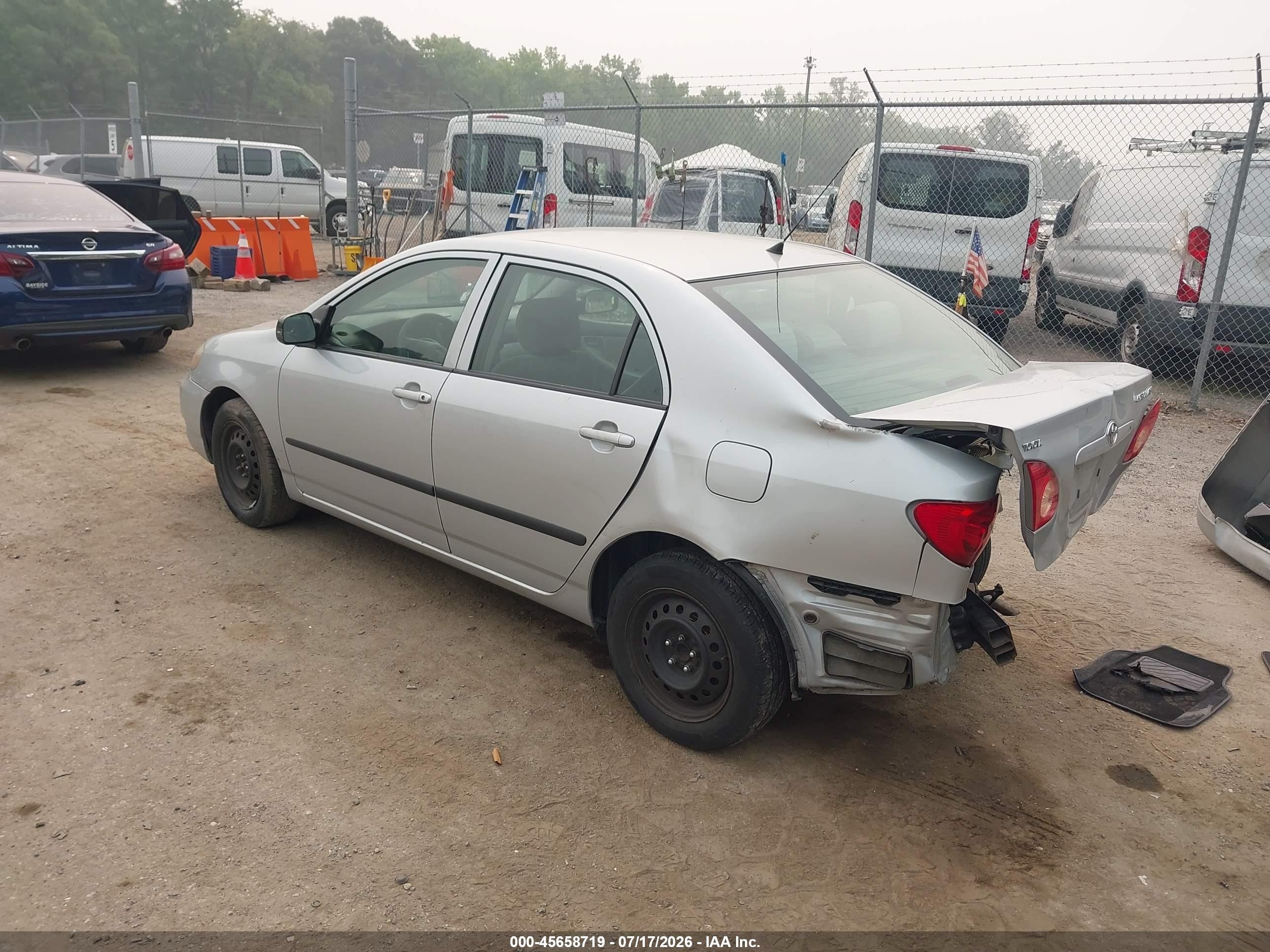2005 Toyota Corolla Ce Silver vin: 2T1BR32E45C554552