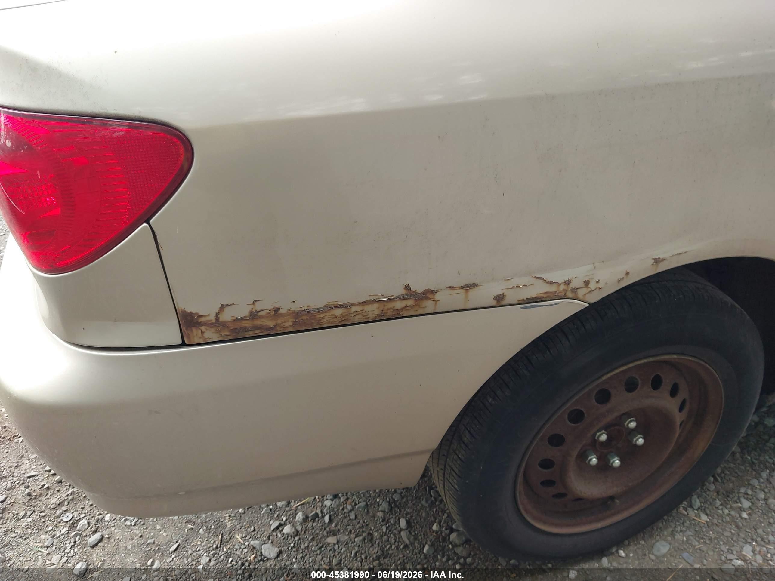 2005 Toyota Corolla Le Tan vin: 2T1BR32E45C556219