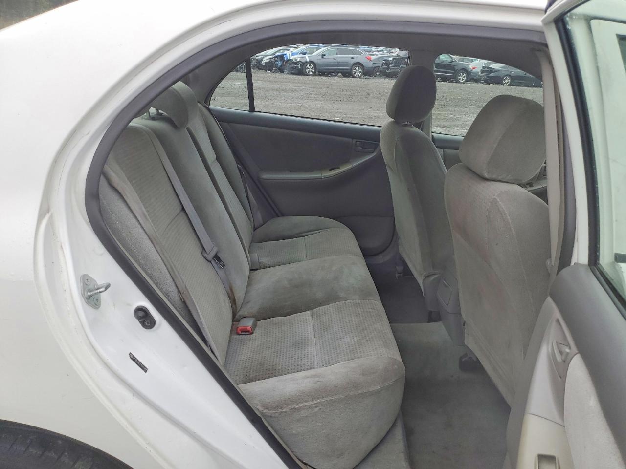2007 Toyota Corolla Ce White vin: 2T1BR32E47C775880