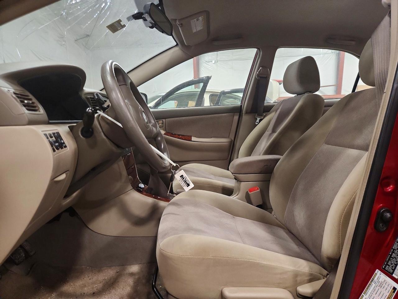 2008 Toyota Corolla Le Red vin: 2T1BR32E48C888830