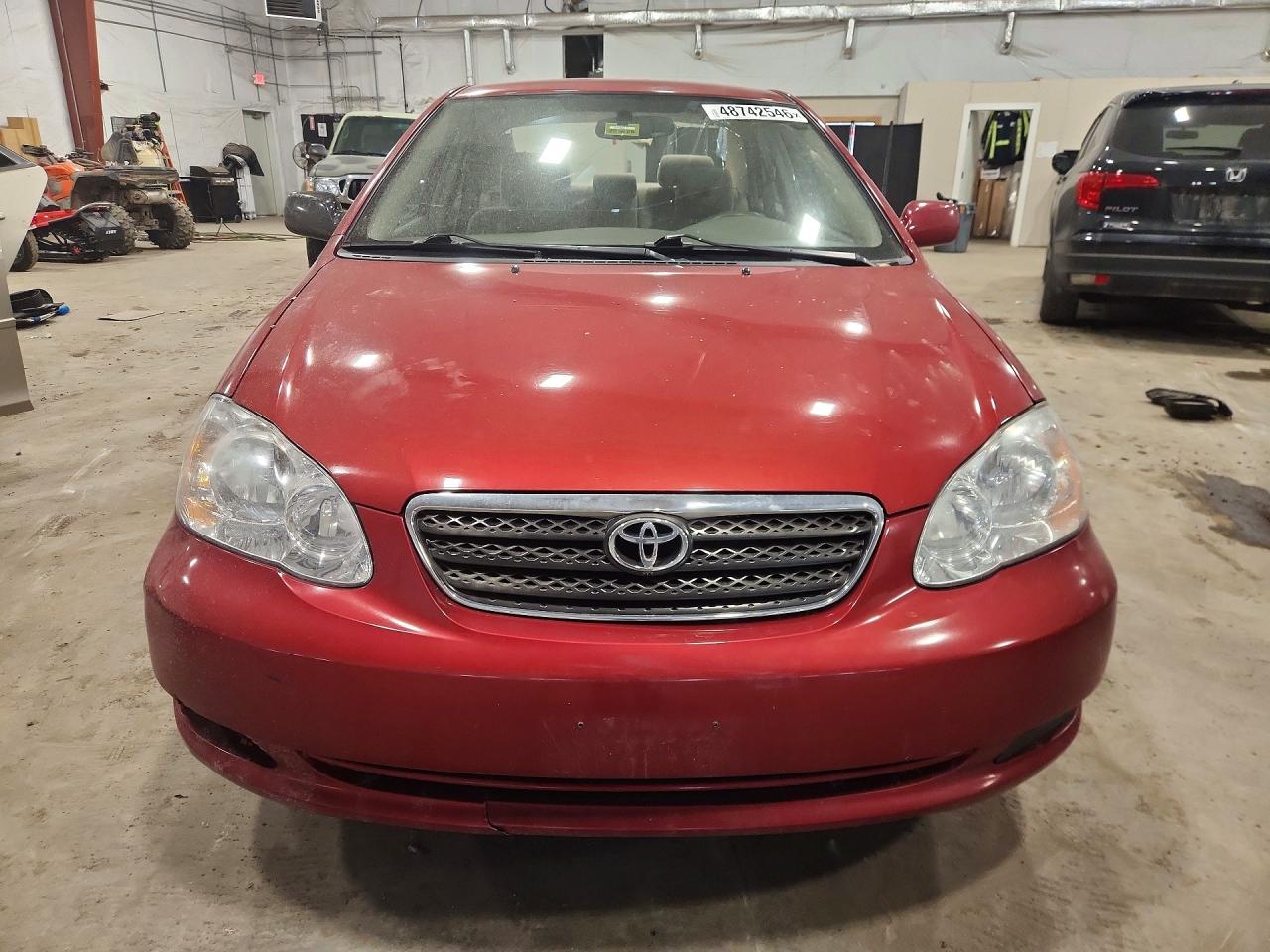 2008 Toyota Corolla Le Red vin: 2T1BR32E48C888830