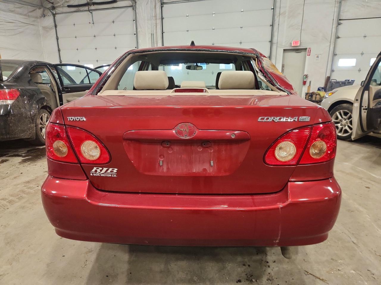 2008 Toyota Corolla Le Red vin: 2T1BR32E48C888830