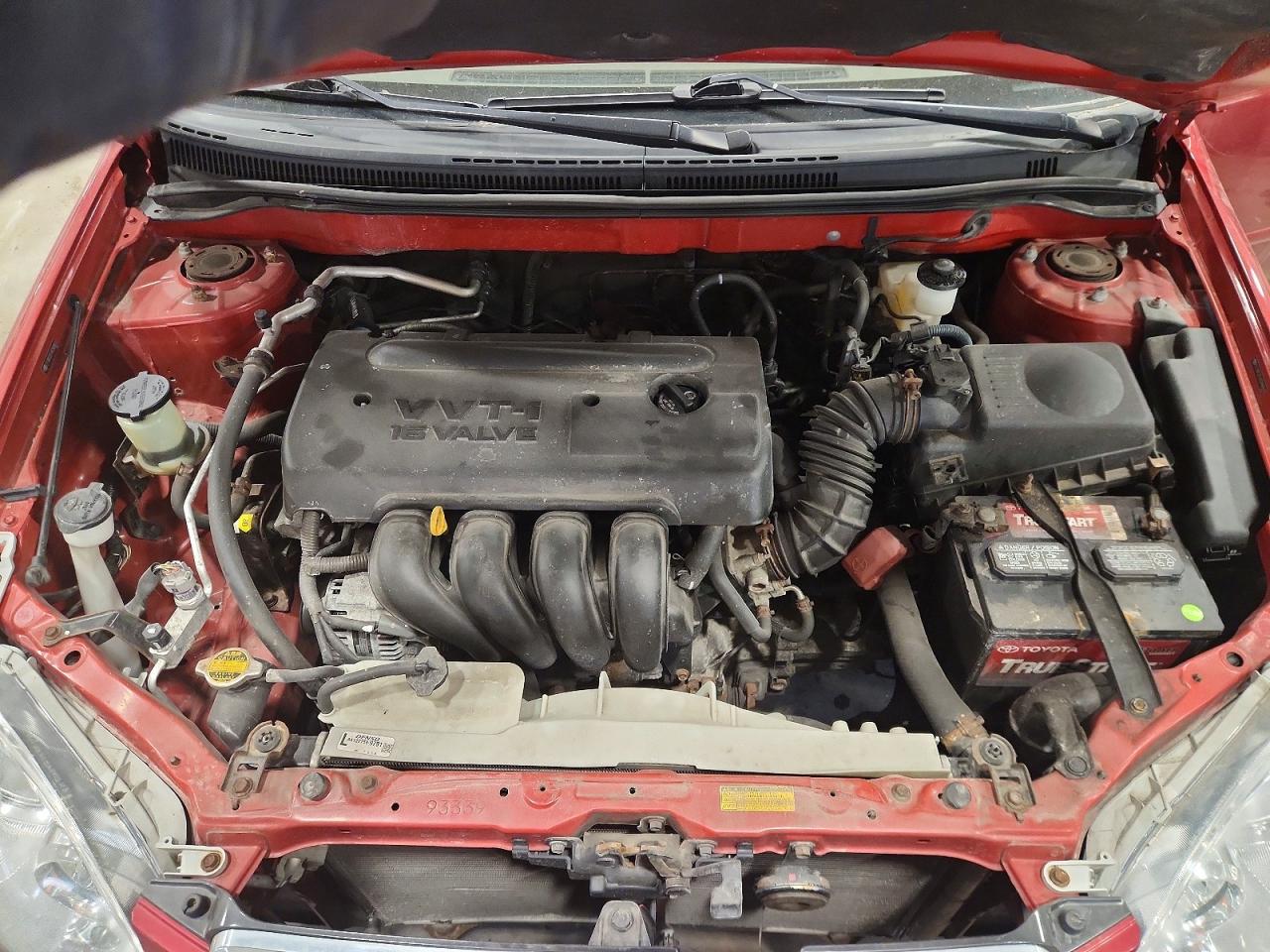 2008 Toyota Corolla Le Red vin: 2T1BR32E48C888830