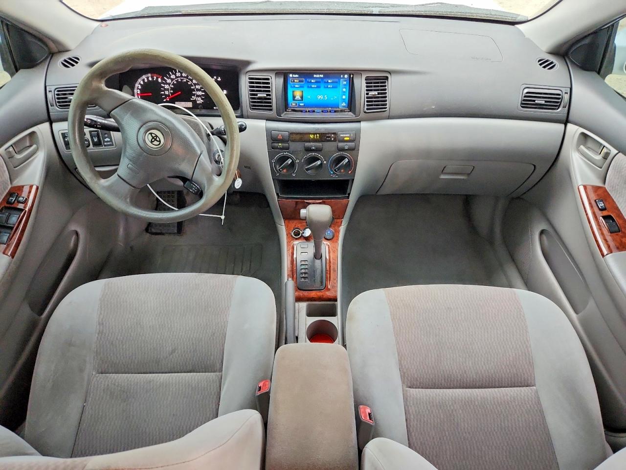 2008 Toyota Corolla Le White vin: 2T1BR32E48C893719
