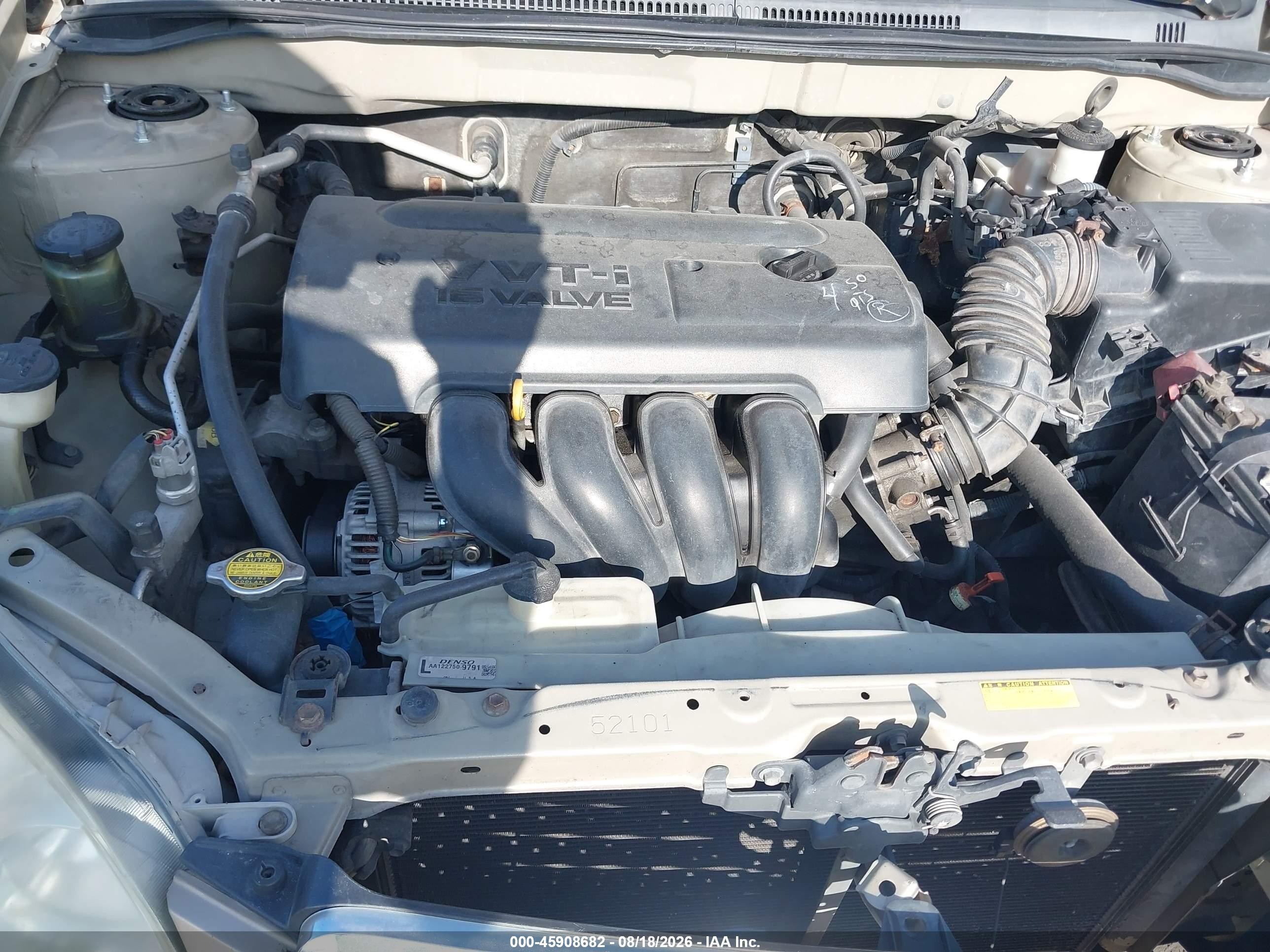 2008 Toyota Corolla Le Gold vin: 2T1BR32E48C895048