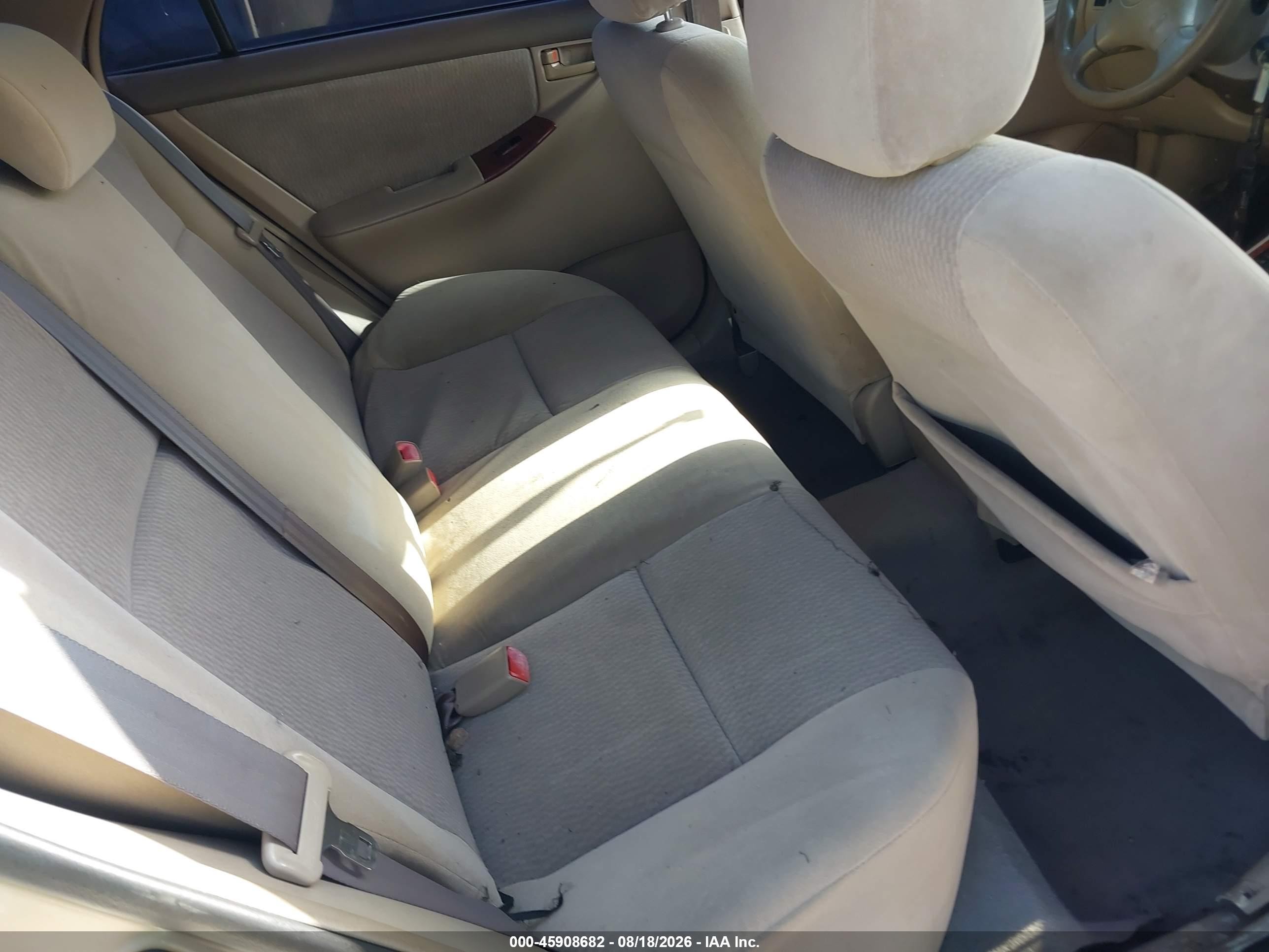 2008 Toyota Corolla Le Gold vin: 2T1BR32E48C895048