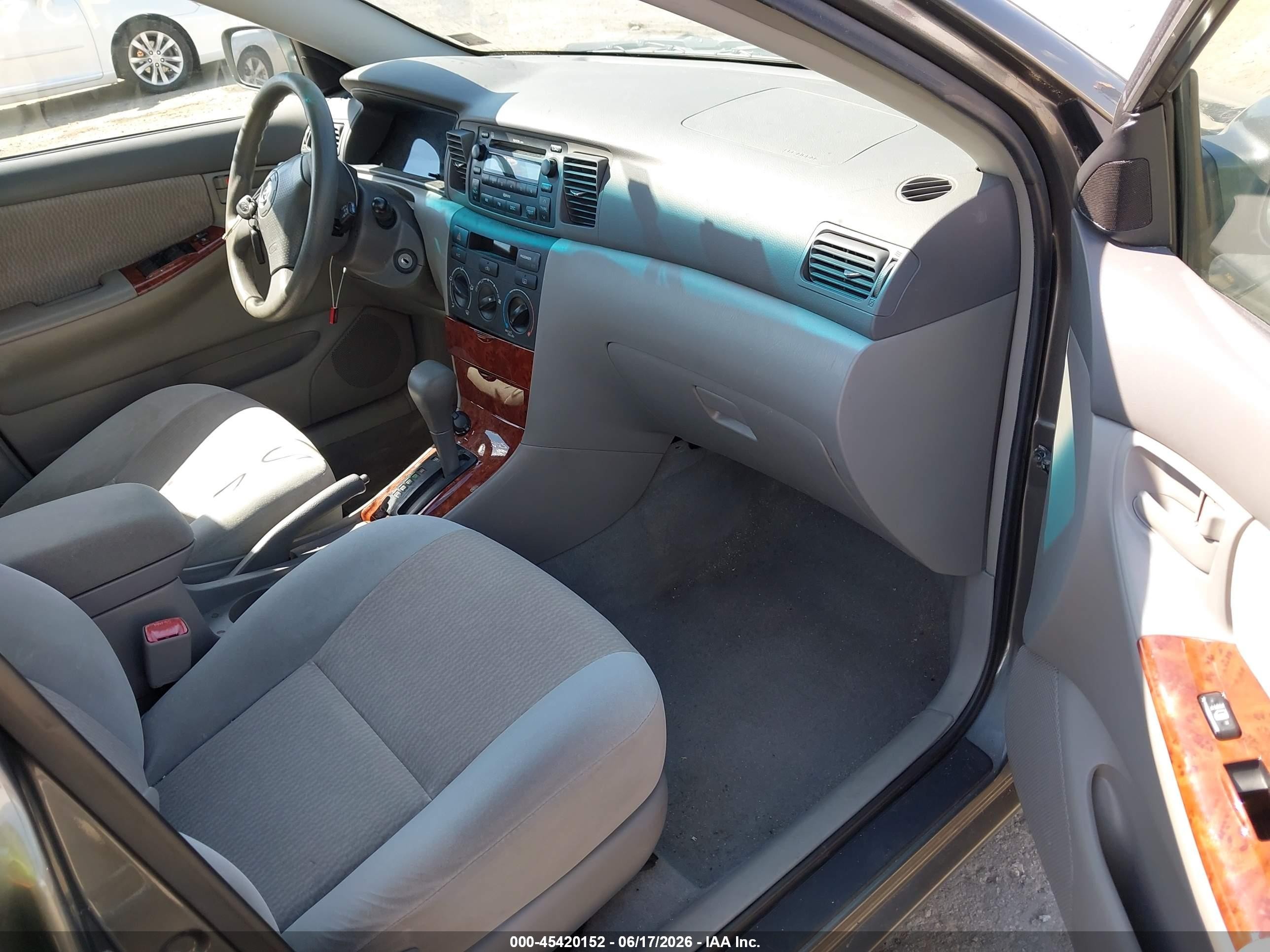 2008 Toyota Corolla Le Gray vin: 2T1BR32E48C931403
